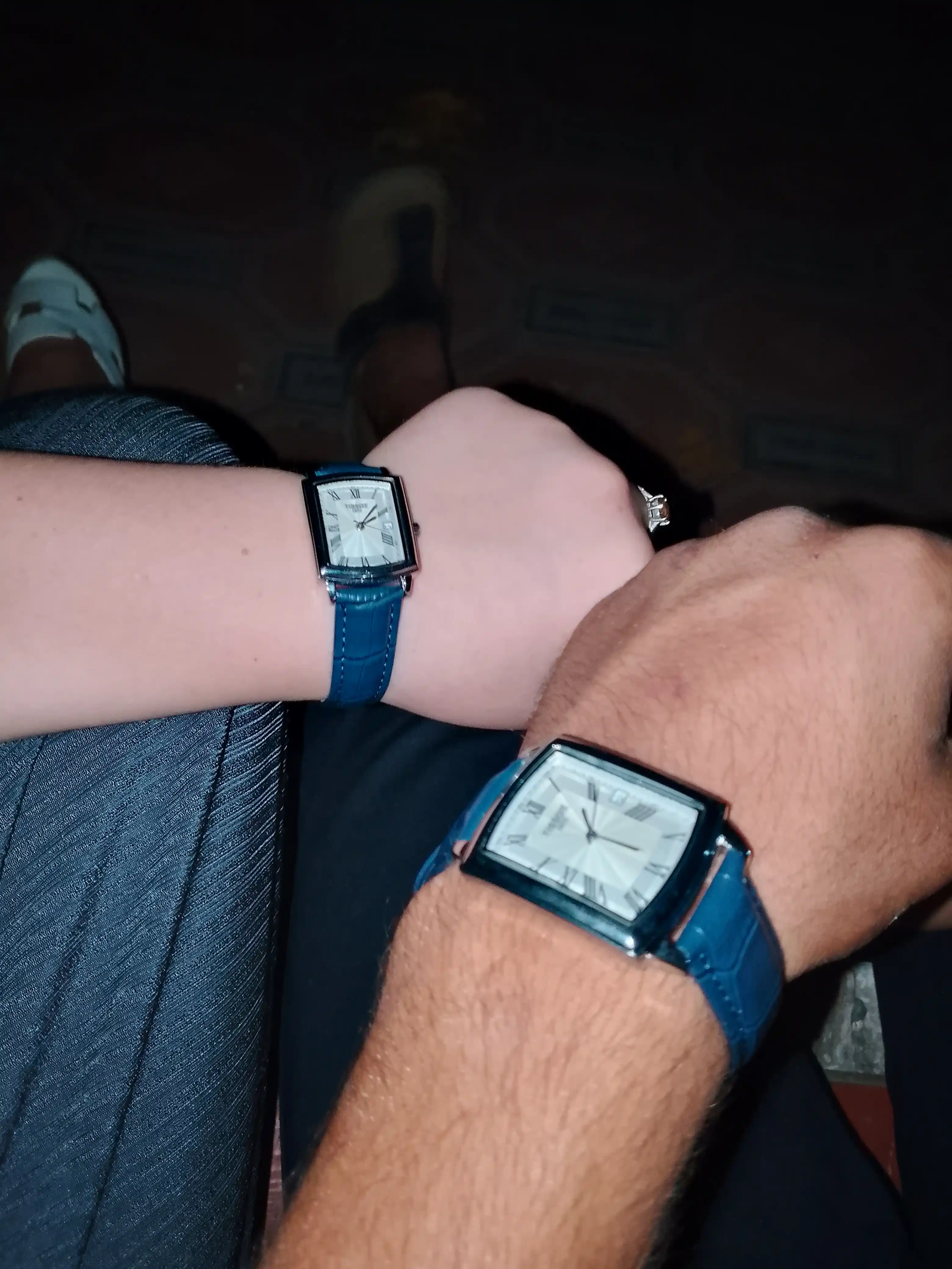 Парные часы TISSOT для мужчин и женщин, комплект с кожаным ремешком