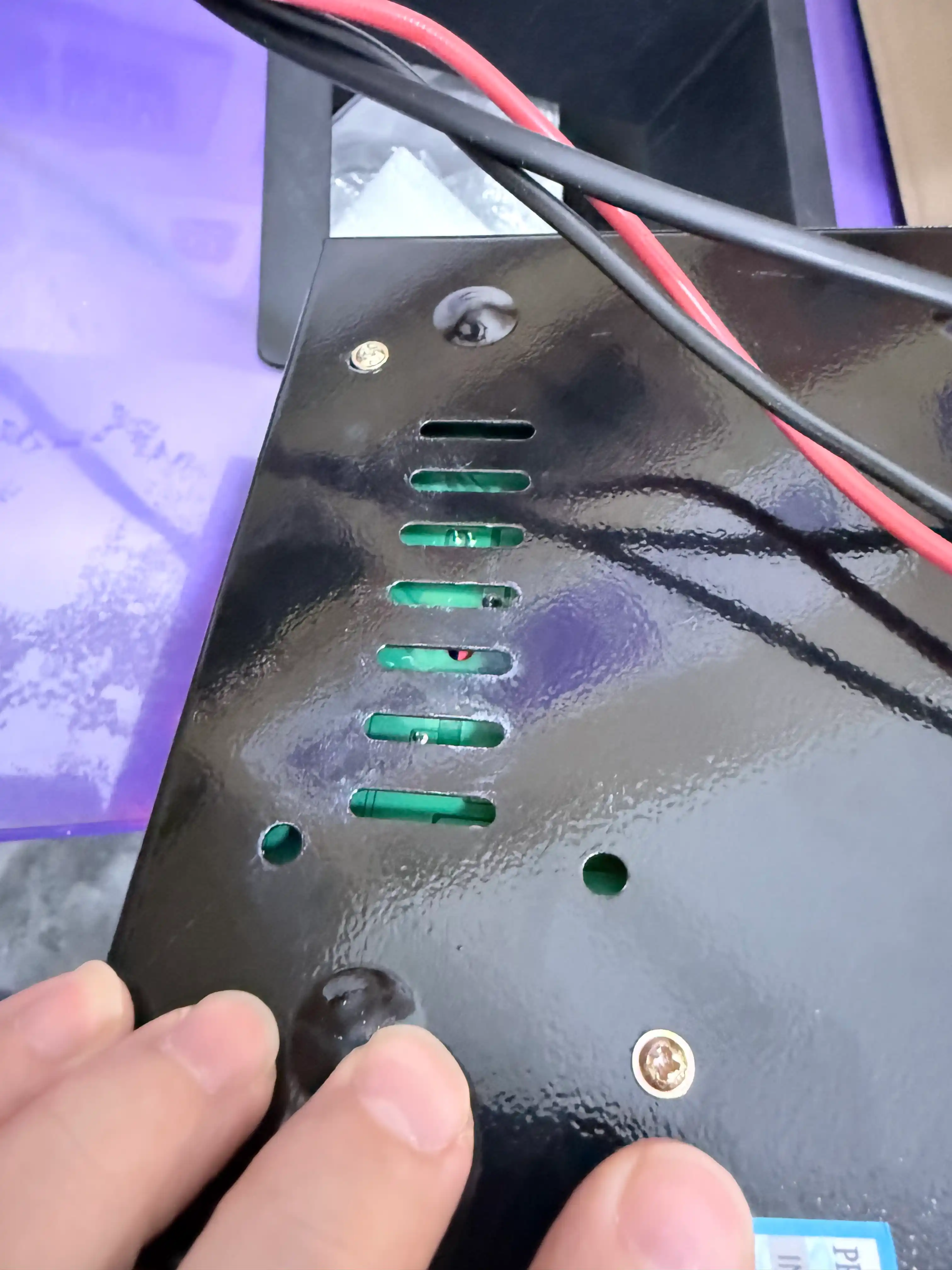 Зарядное устройство импульсное для авто аккумулятора 12V / 24V 2A-6A