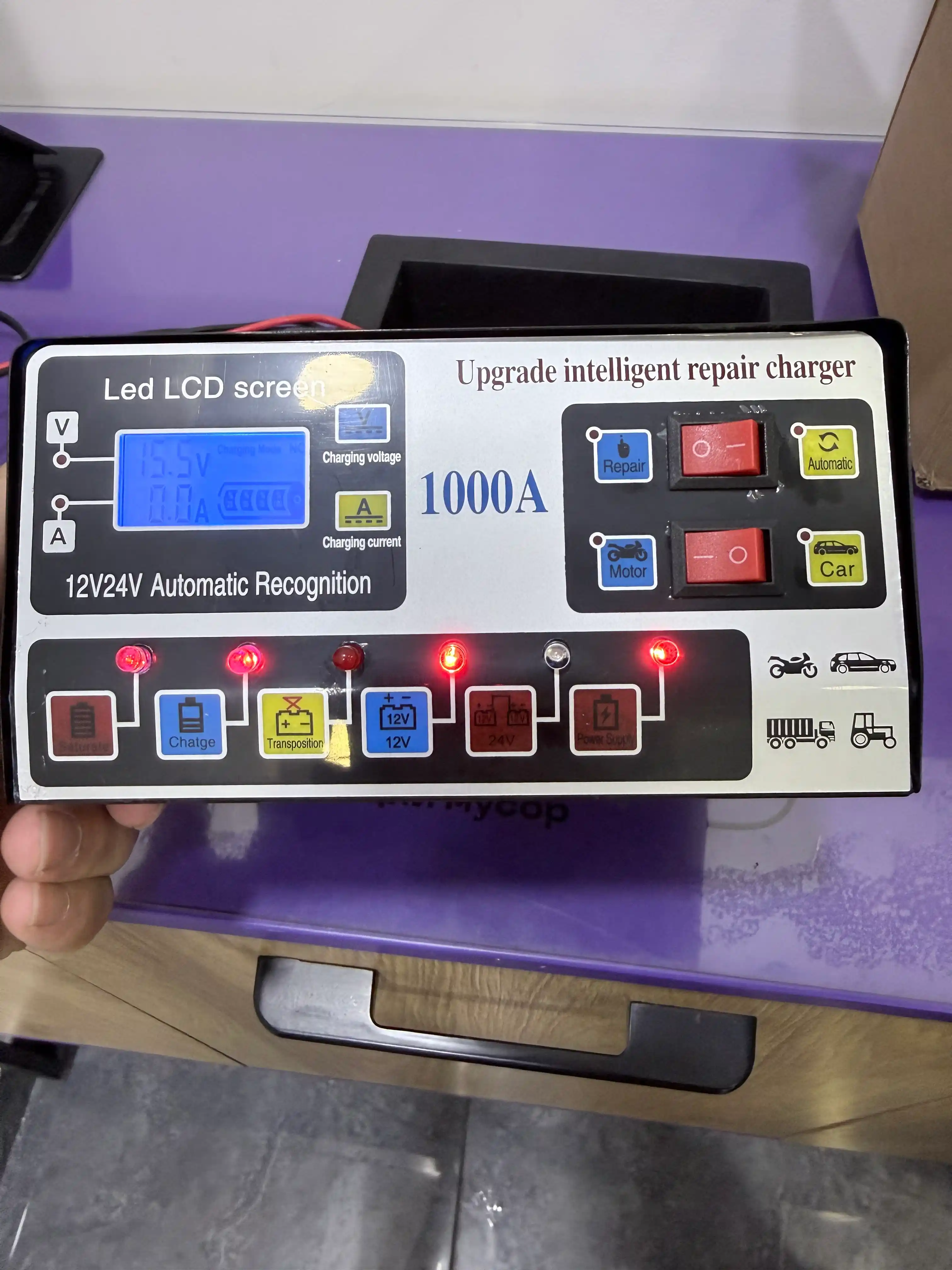 Зарядное устройство импульсное для авто аккумулятора 12V / 24V 2A-6A