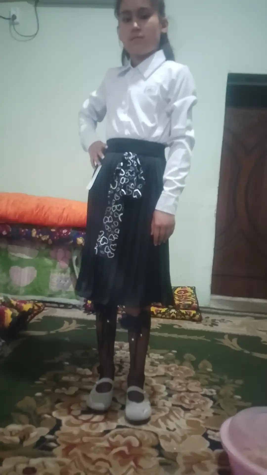 Qiz bolalar uchun to‘r golfi bantikli uzun paypoq oq qora bayram maktab uchun