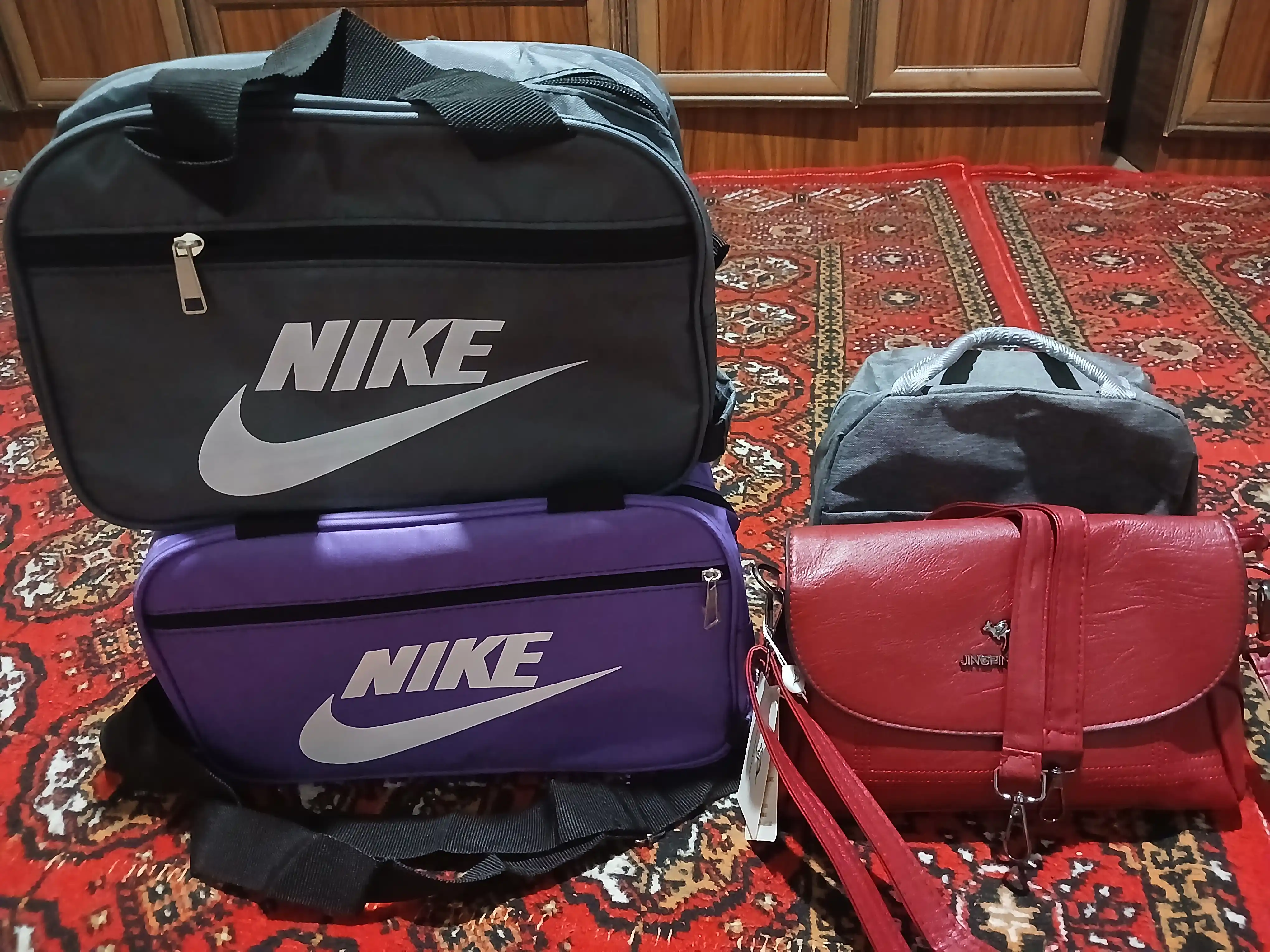 Sport sumkasi, erkaklar va ayollar uchun