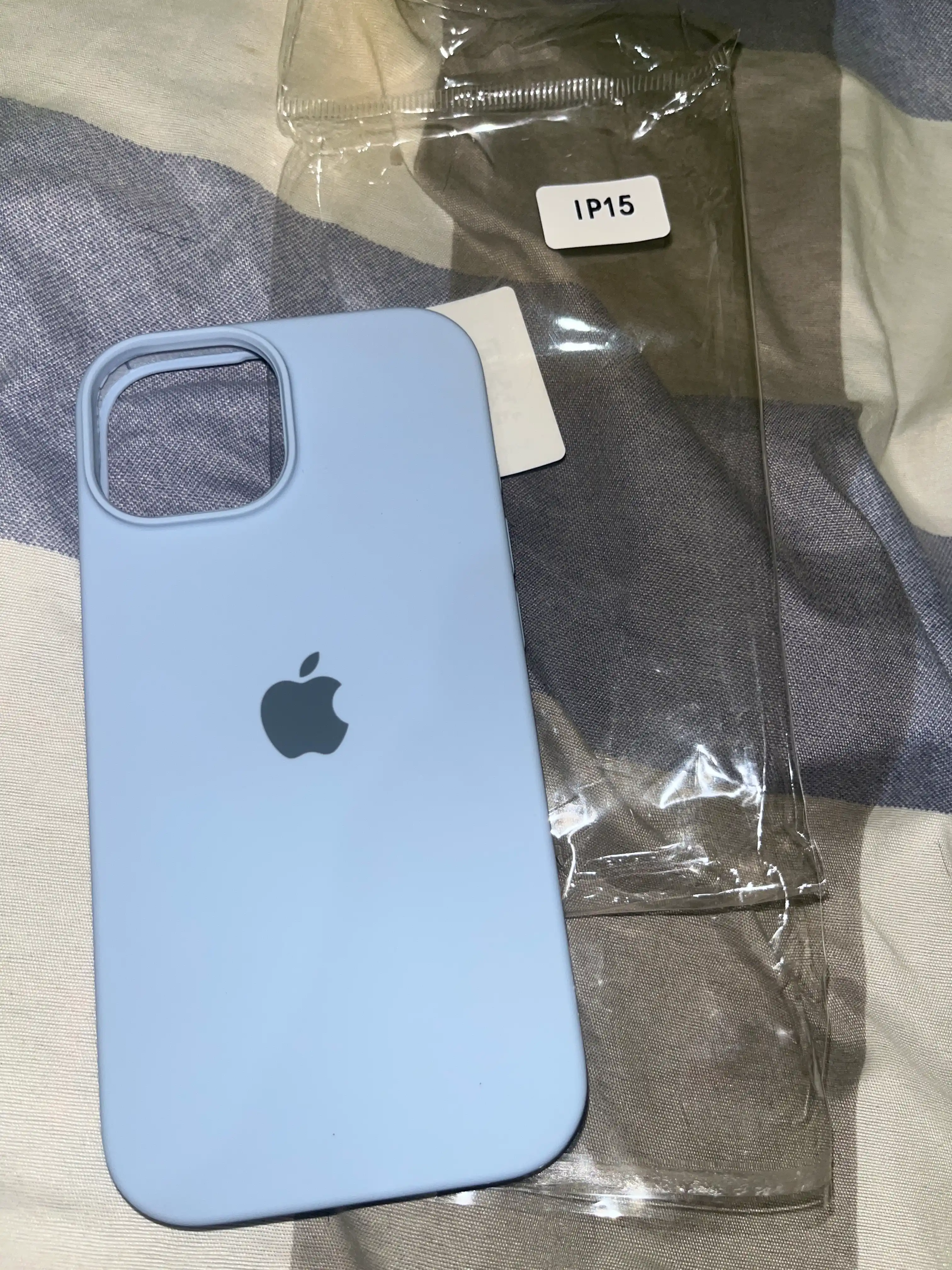Силиконовый чехол с логотипом для iPhone 11–18 серий