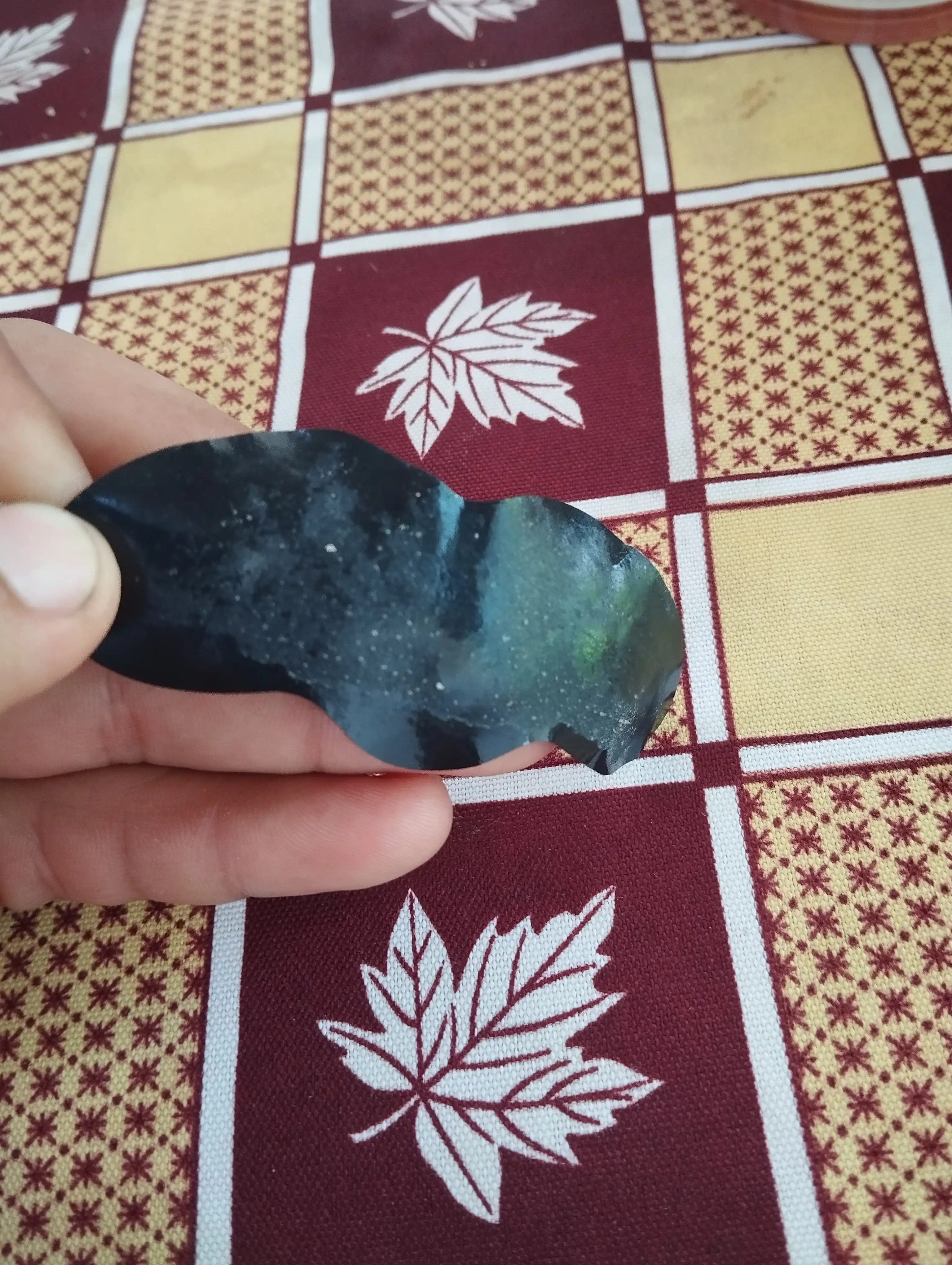 Burun usti qora nuqtalar yoqotish uchun qora niqob
