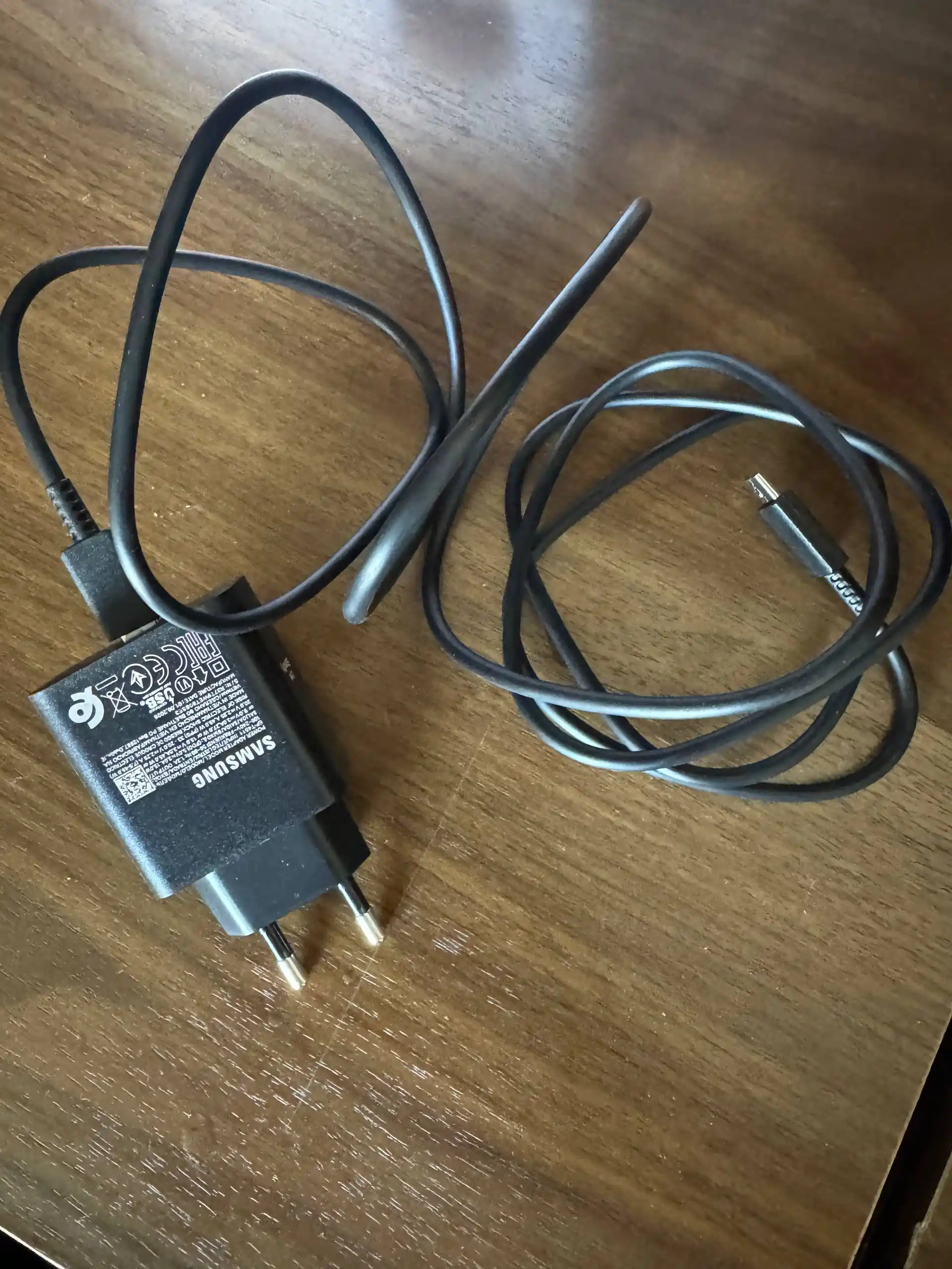 Samsung 45W (EP-T4511) USB-C zaryadlovchi adapteri, 1.8 m Type-C kabel (5A)