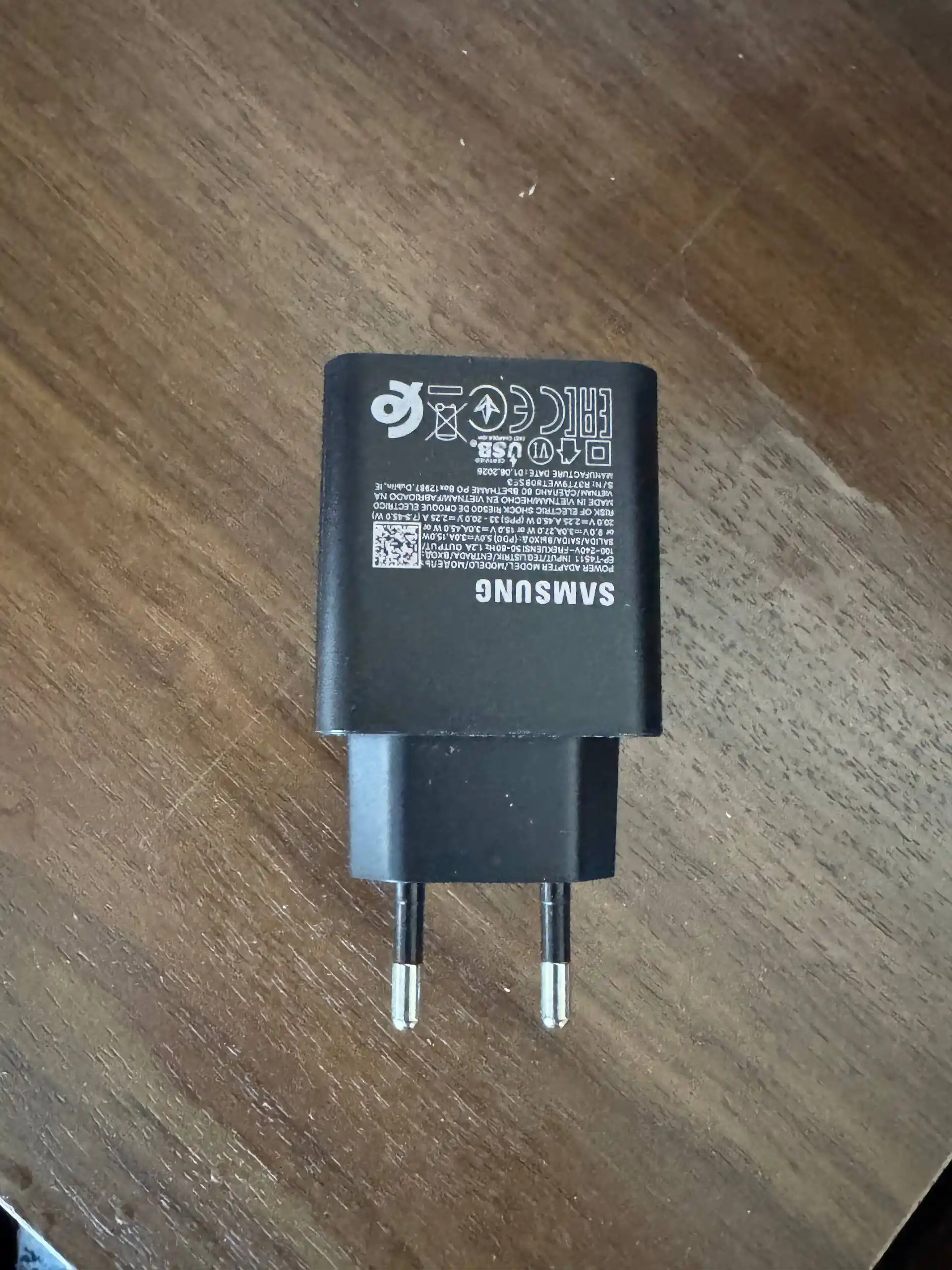 Samsung 45W (EP-T4511) USB-C zaryadlovchi adapteri, 1.8 m Type-C kabel (5A)
