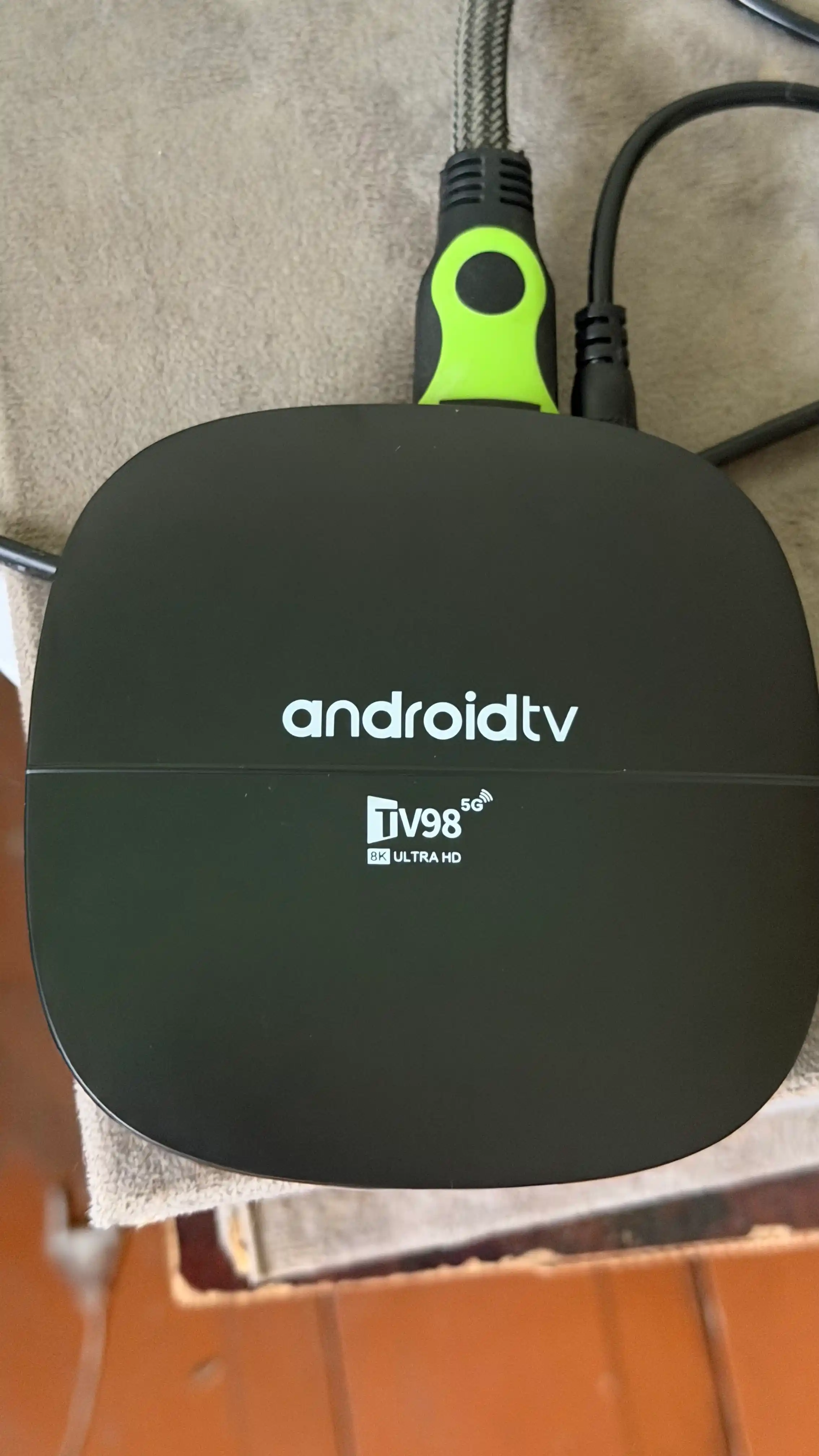 TV Box, который превращает обычный телевизор в умный