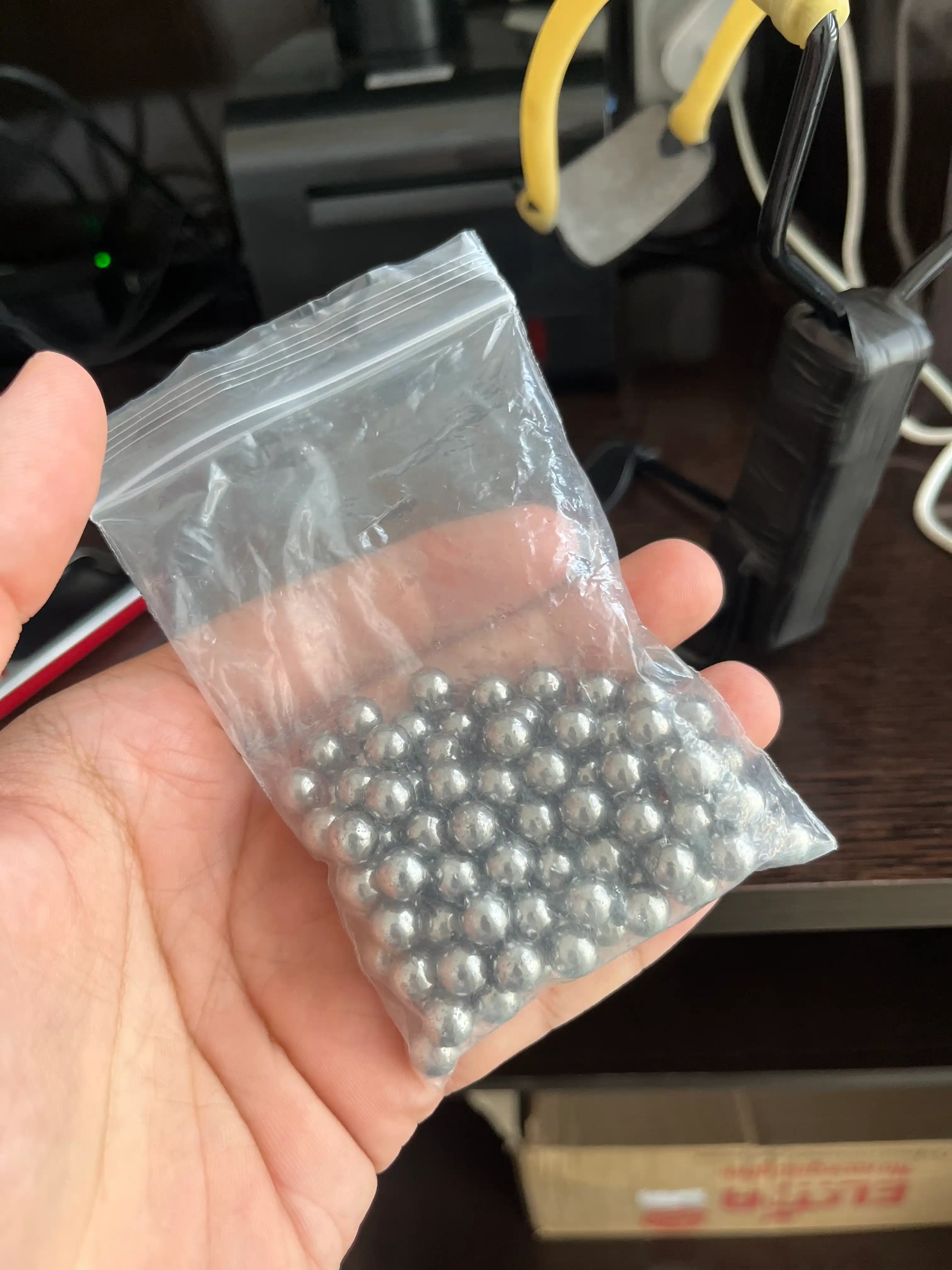 Professional rogatka, kuchli tortuvchi rezina, ergonomik tutqich bilan
