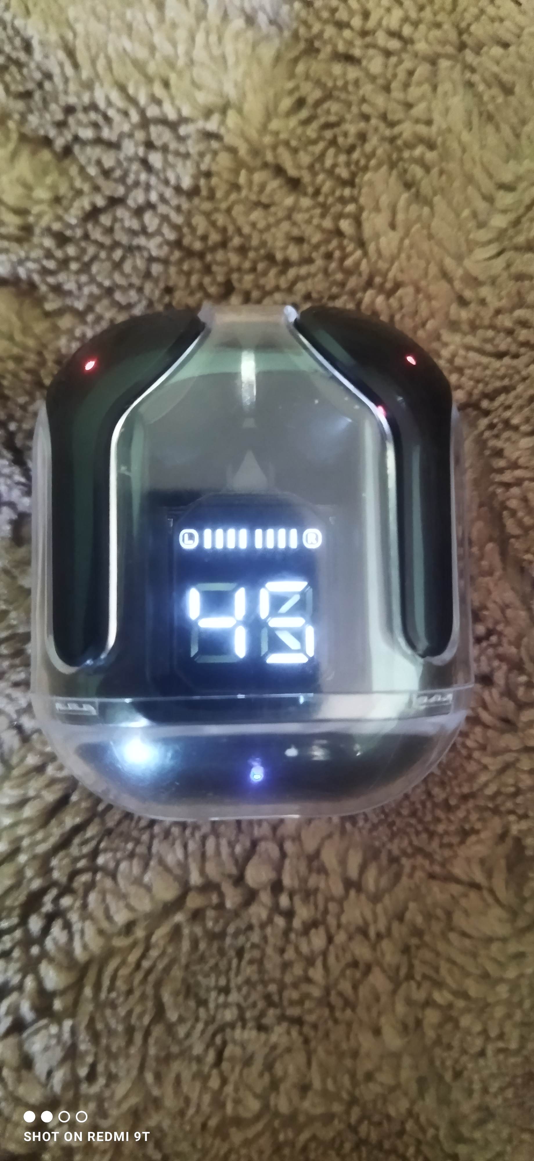 Displey va mikrofonli Air31 simsiz quloqchinlari, iOS va Android uchun