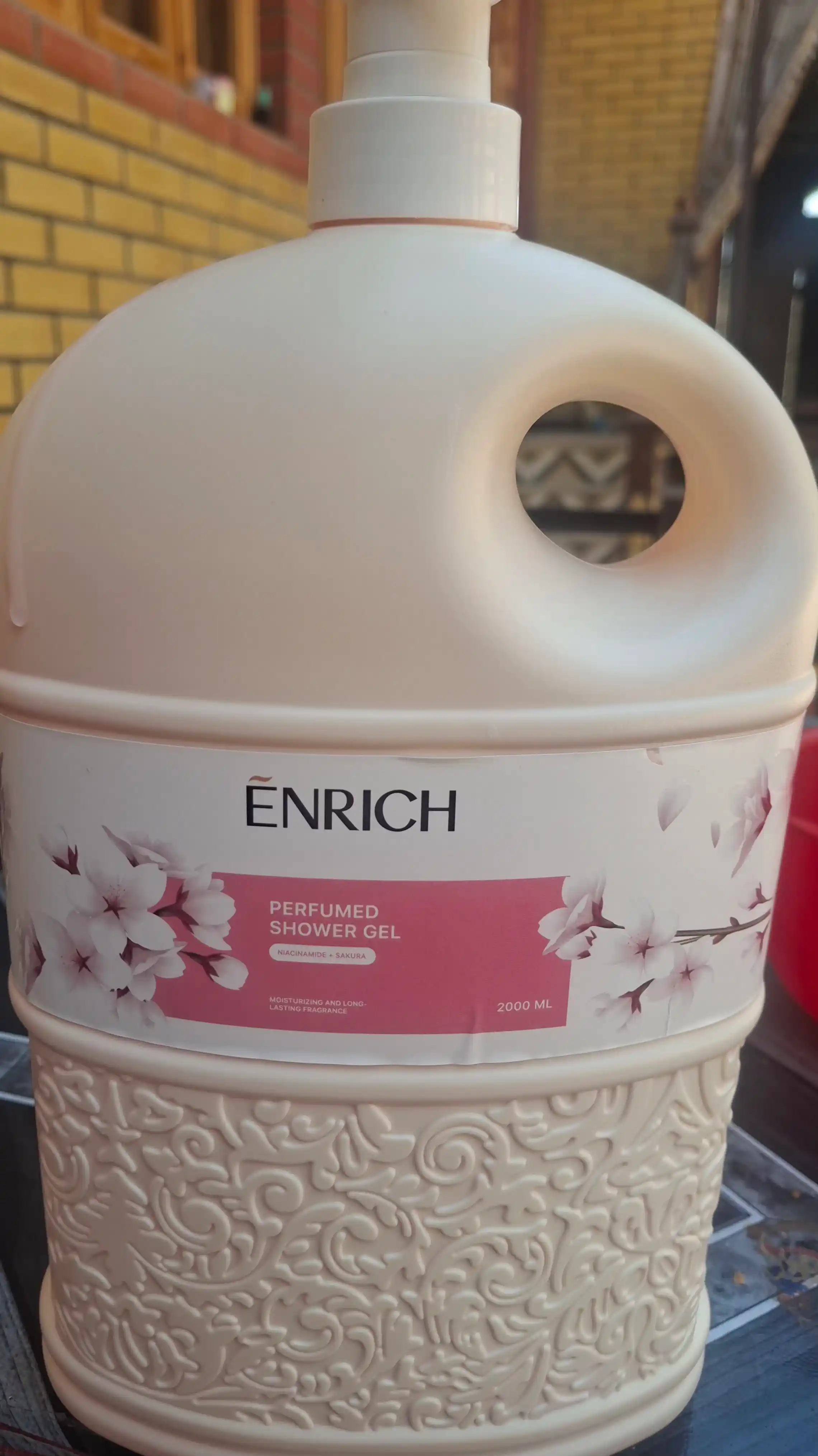 Гель для душа парфюмированный Enrich, густой, увлажняющий для всех типов кожи, 1000/2000мл
