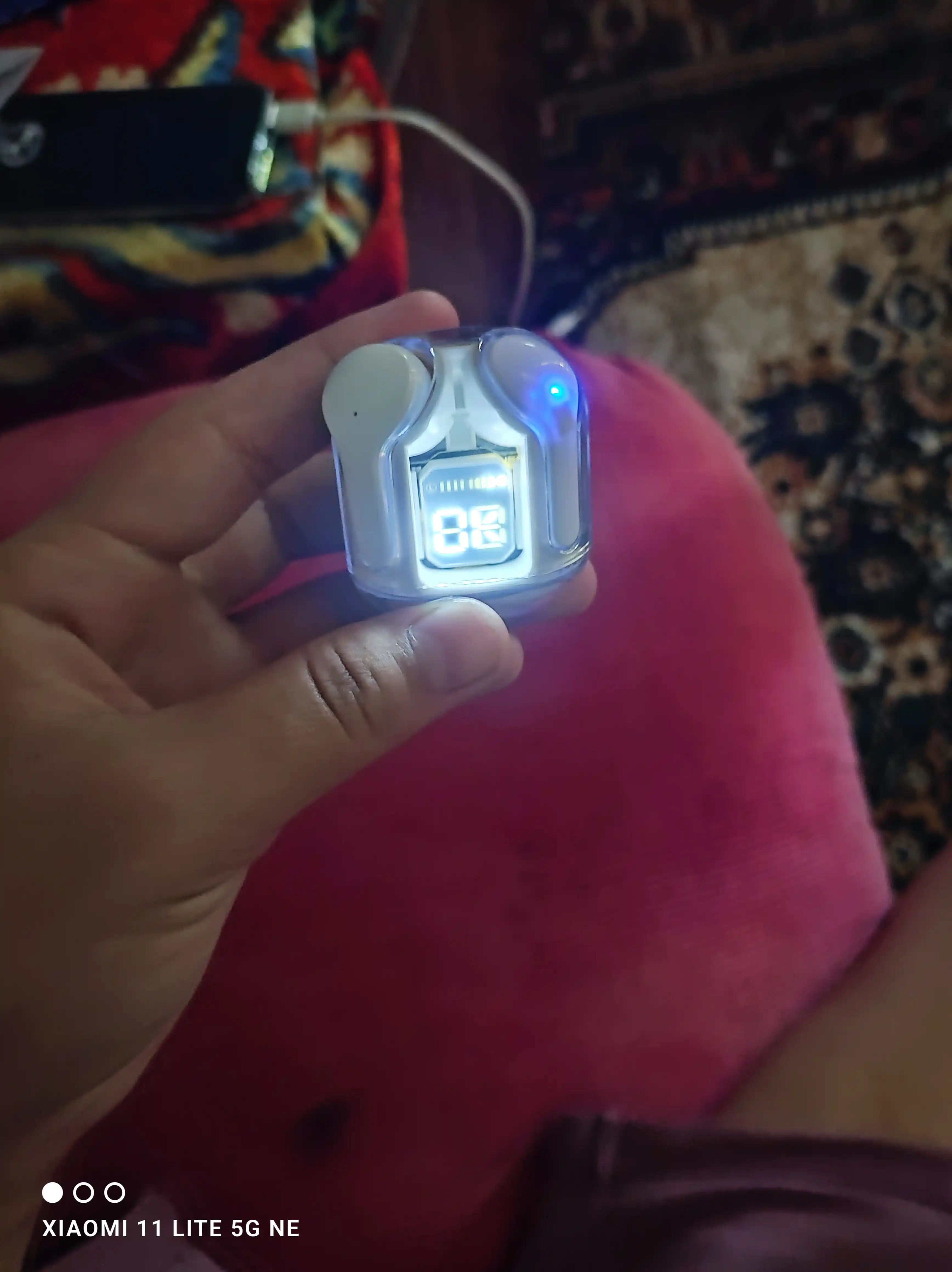 Simsiz quloqchinlar Air31 Hi-Fi naushnik,display va mikrafonli, barcha telefonlar uchun