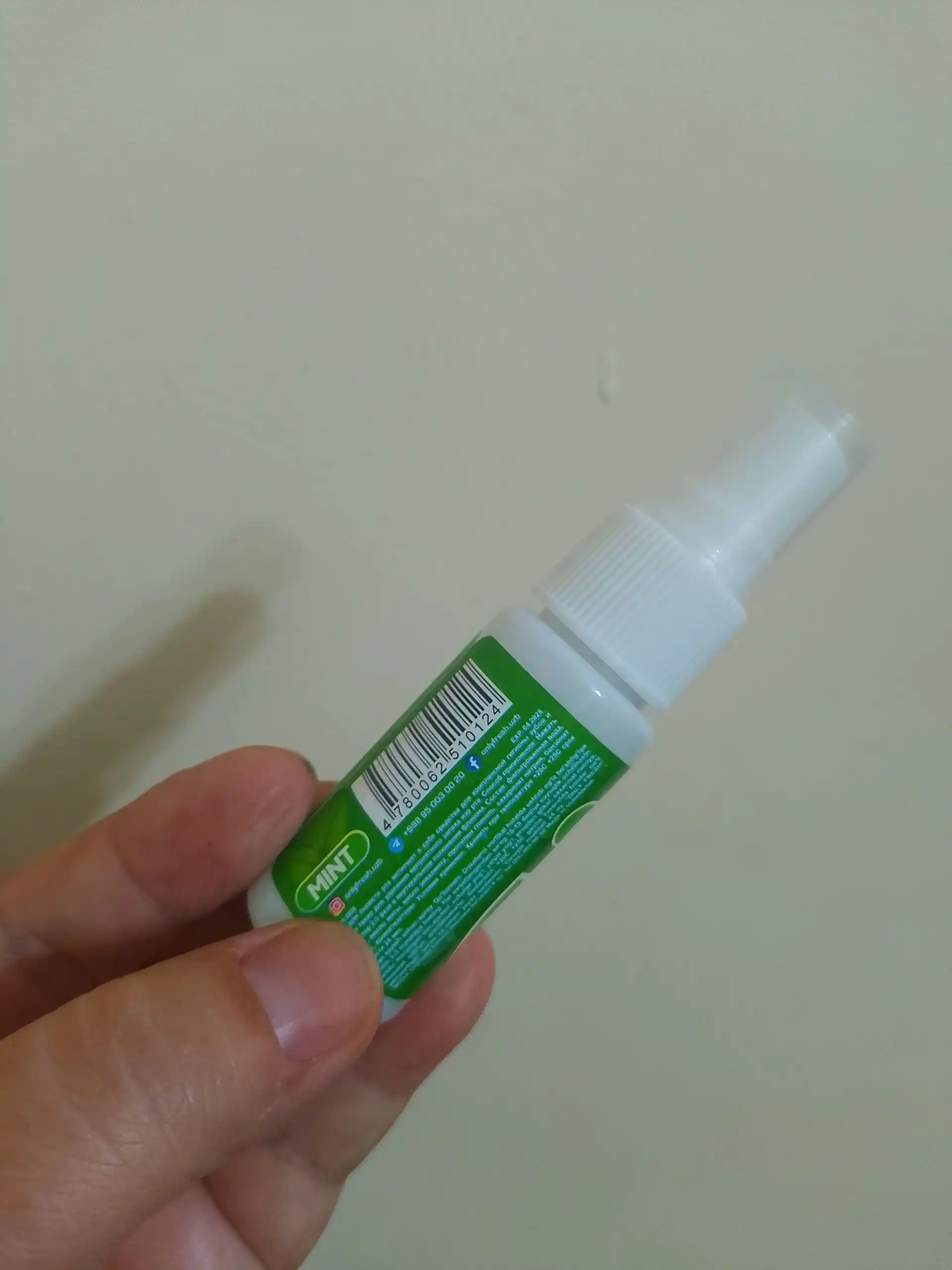 Fresh Dent, ogʻiz uchun antibakterial sprey , tetiklanturuvchi ,yoqimsiz xidga qarshi