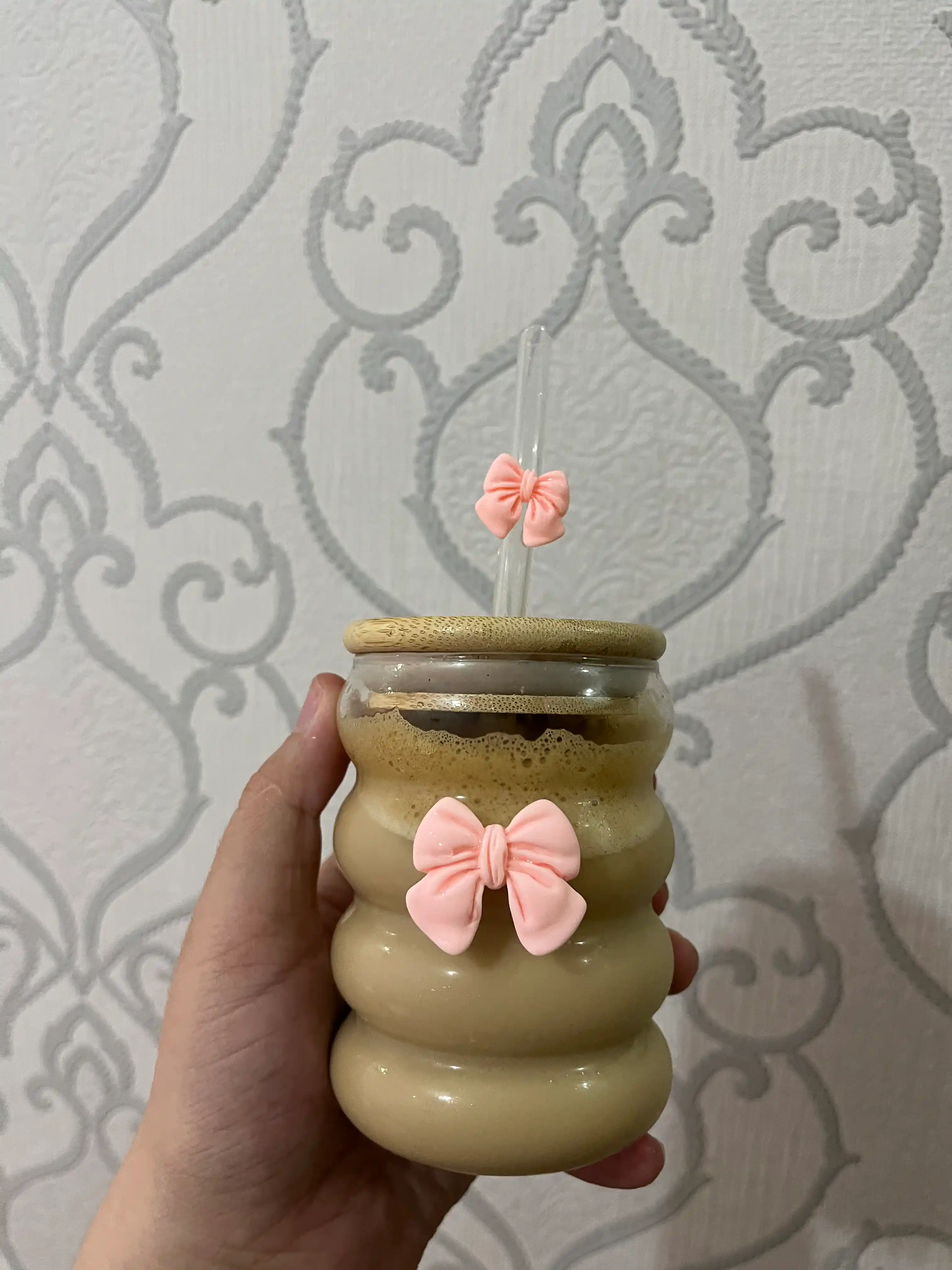 Стакан с трубочкой 