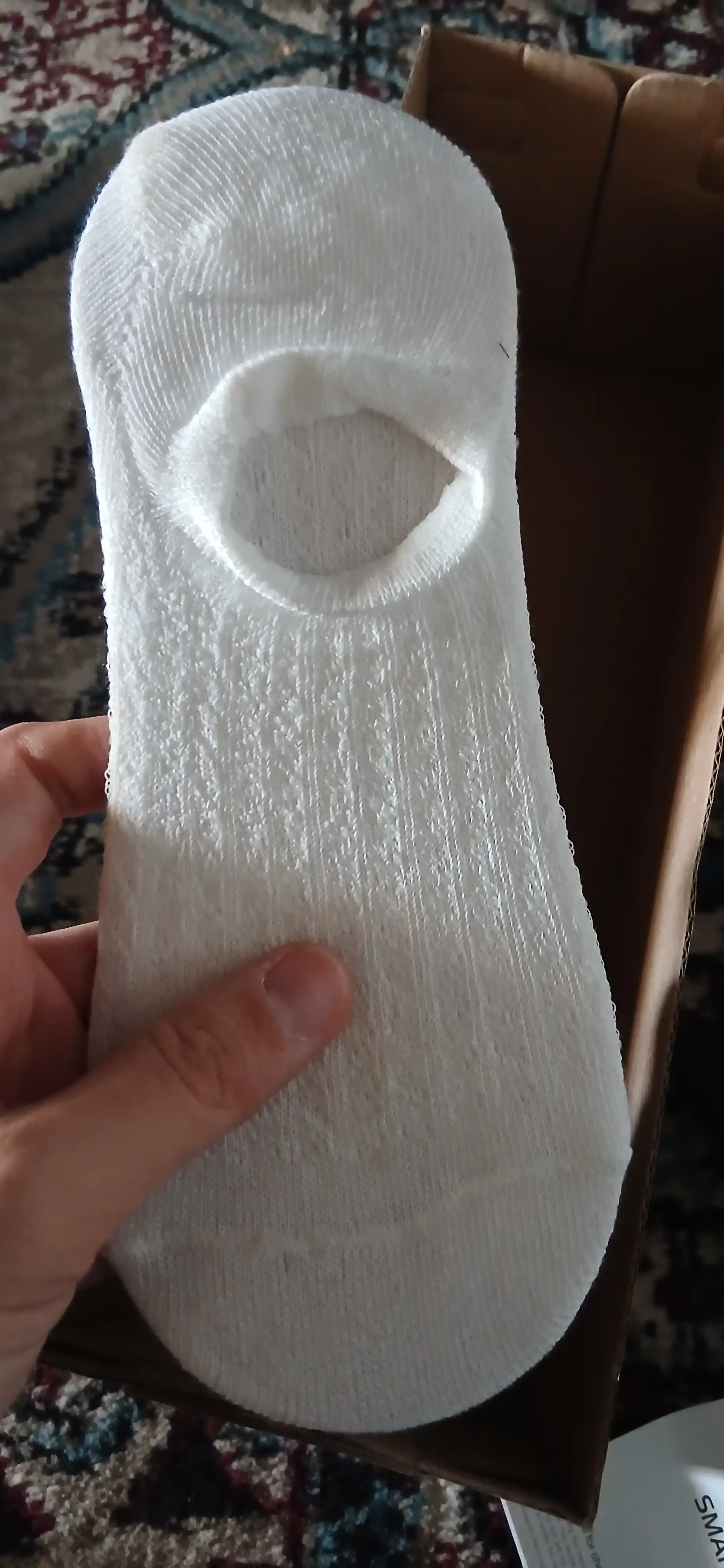 Zamonaviy uslubdagi ayollar sandallari/tuflilari, maktab va ofis uchun mos keladi; o‘lchamlari 37-40