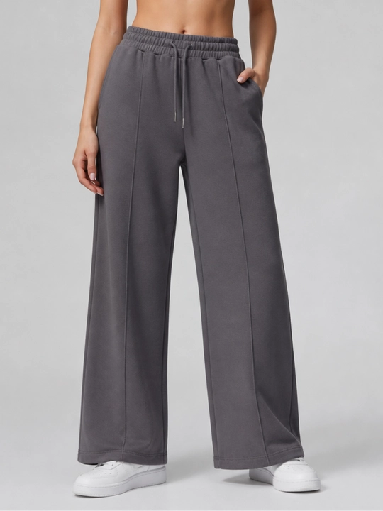 Женские спортивные брюки Relax, трикотажные, свободного кроя. Размер: S, M, L, XL, XXL - 