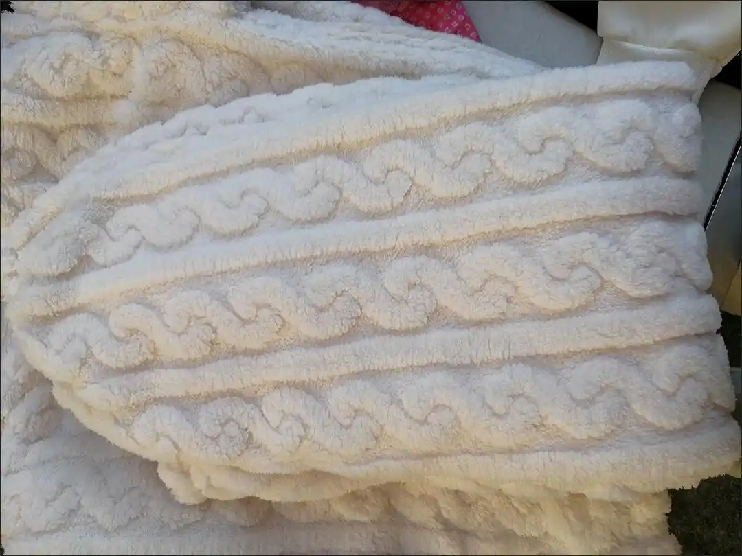 Ayollar pijamasi