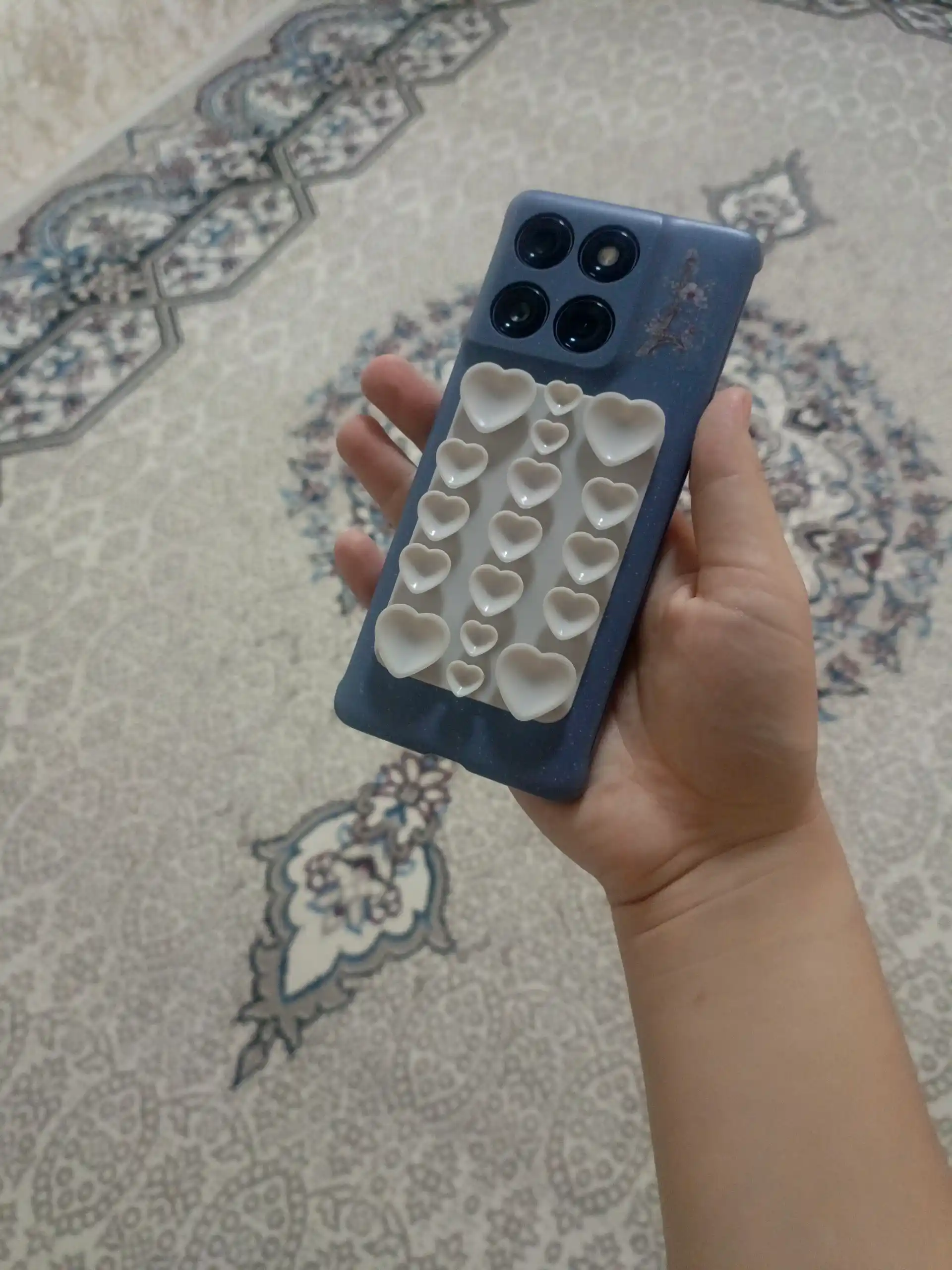 Lipper, telefon ushlagich