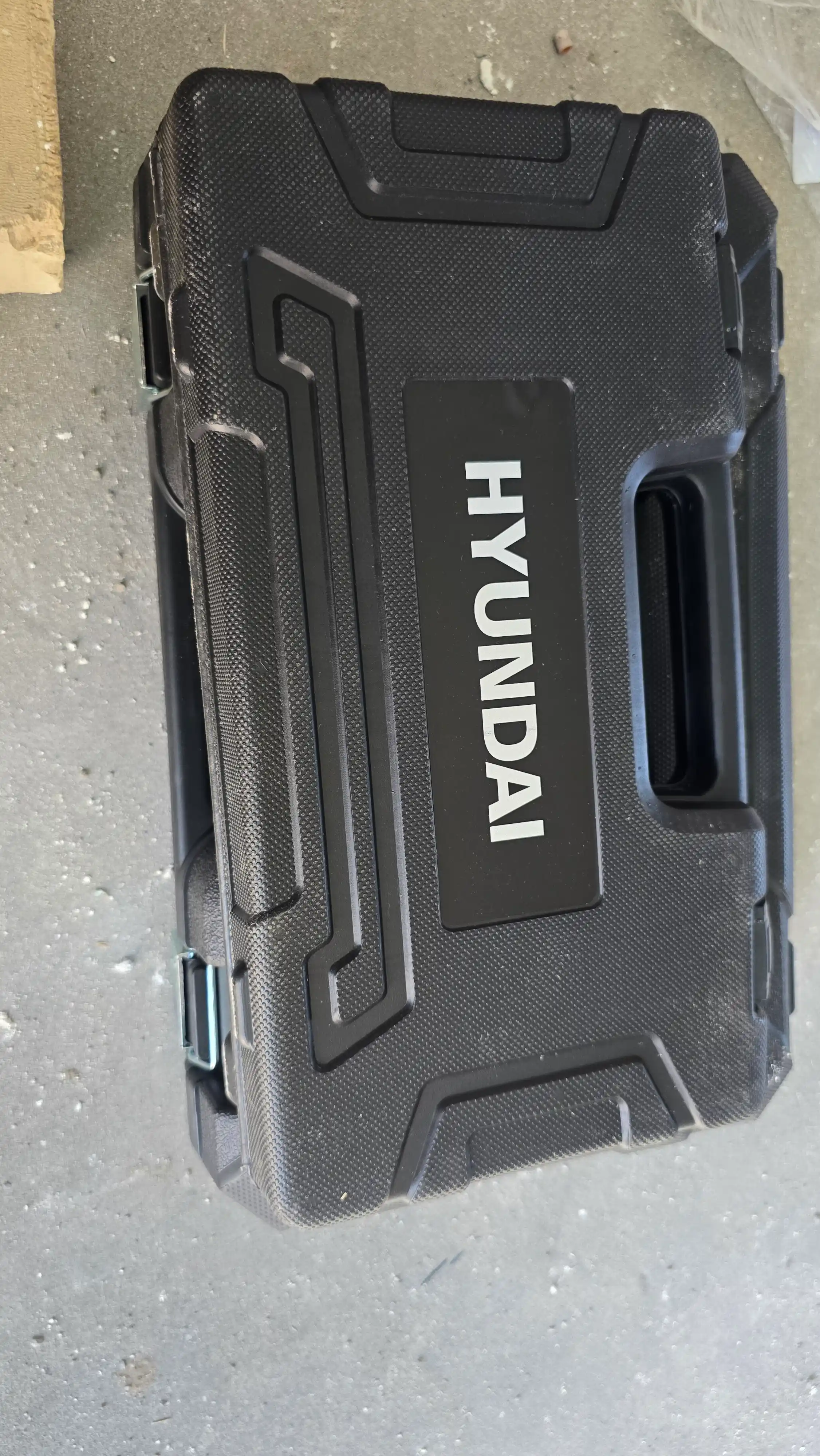 Montaj pistoleti mixlar to‘plami bilan HYUNDAI