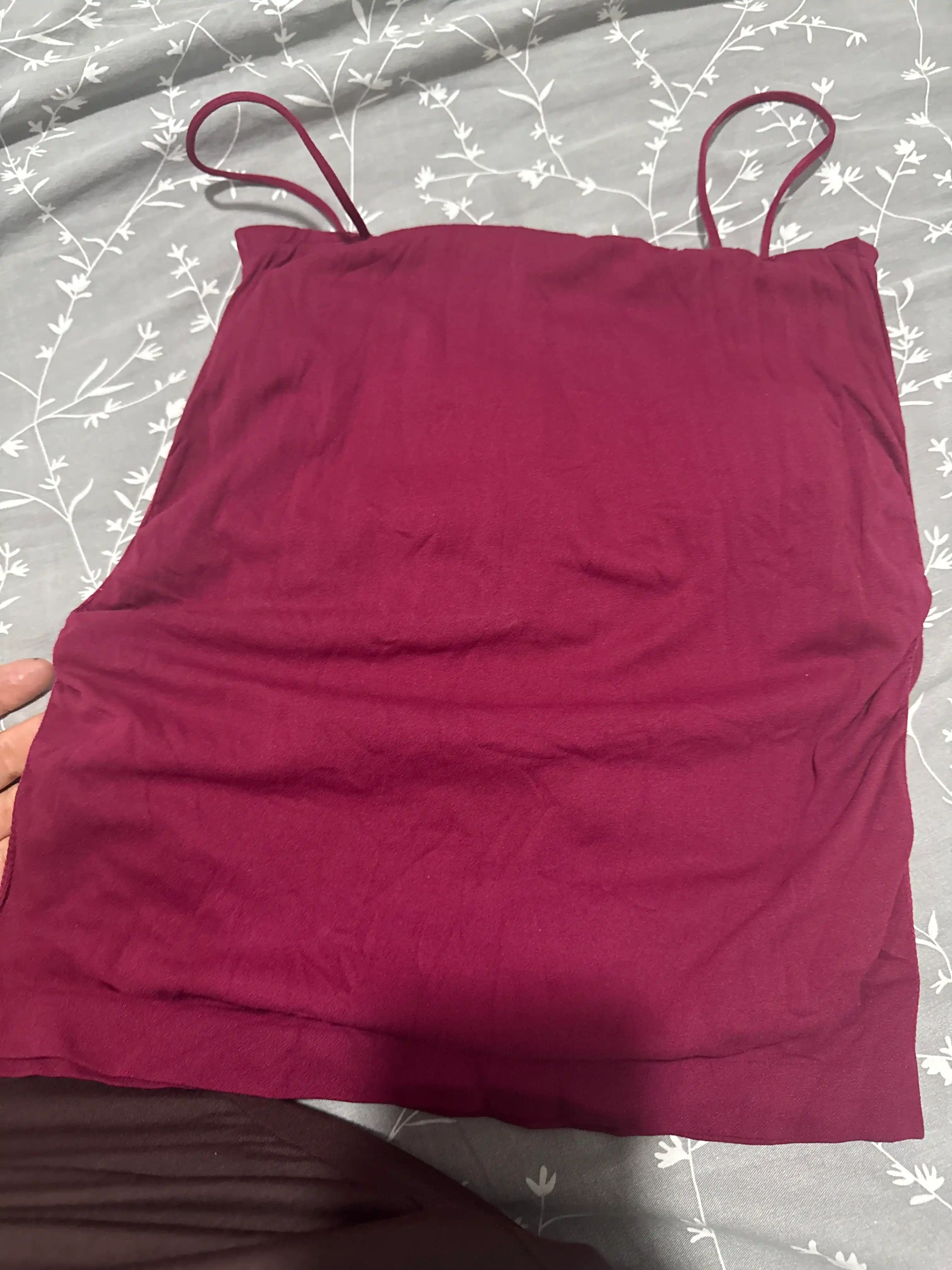 Ayollar uchun mayka top, astariga chashka tikilgan, universal o‘lchami 40-62 kg