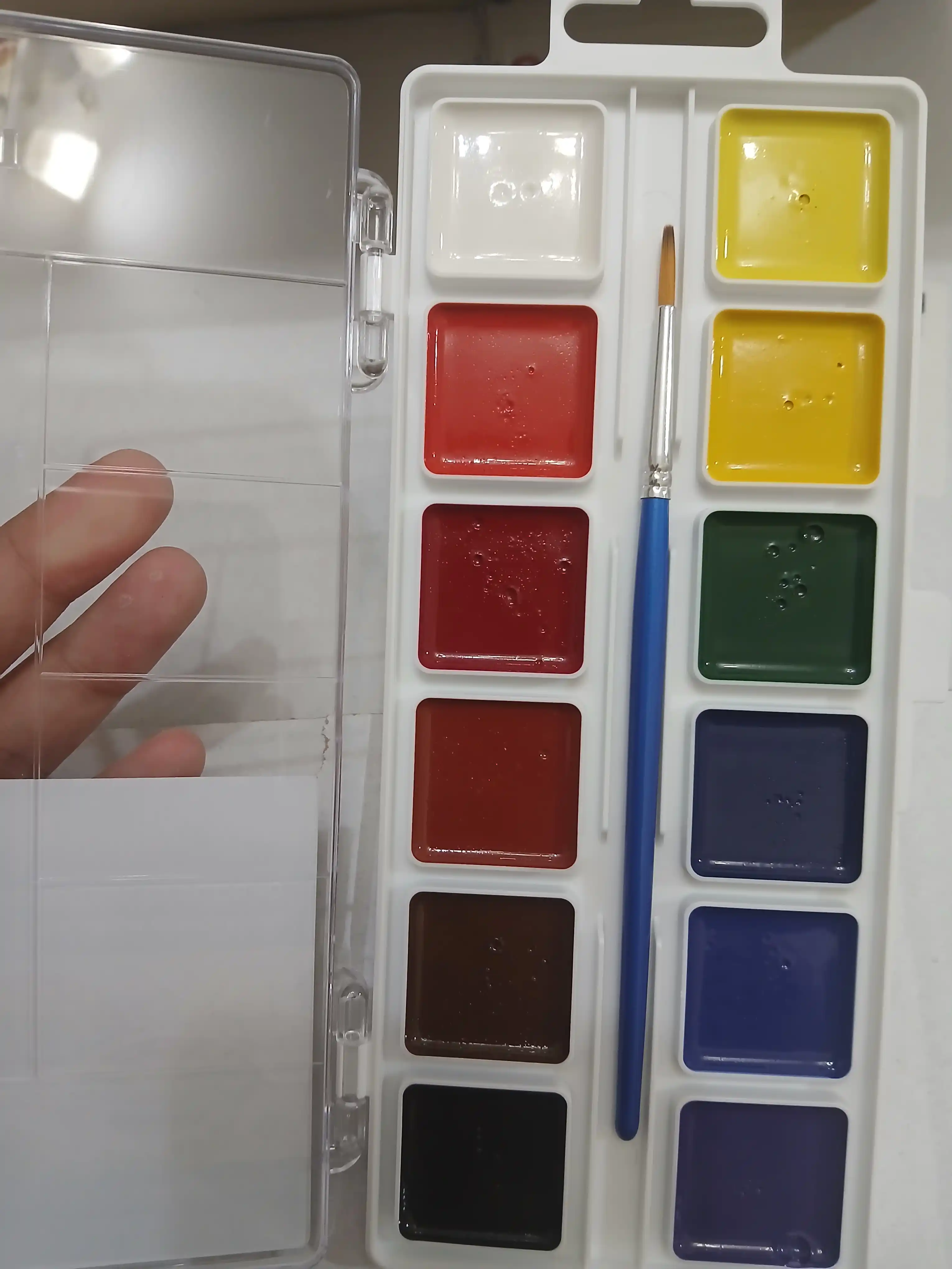 Akvarel Gamma Klassik, asal, 12 ta rangli, cho'tka bilan, plastik qadoqli