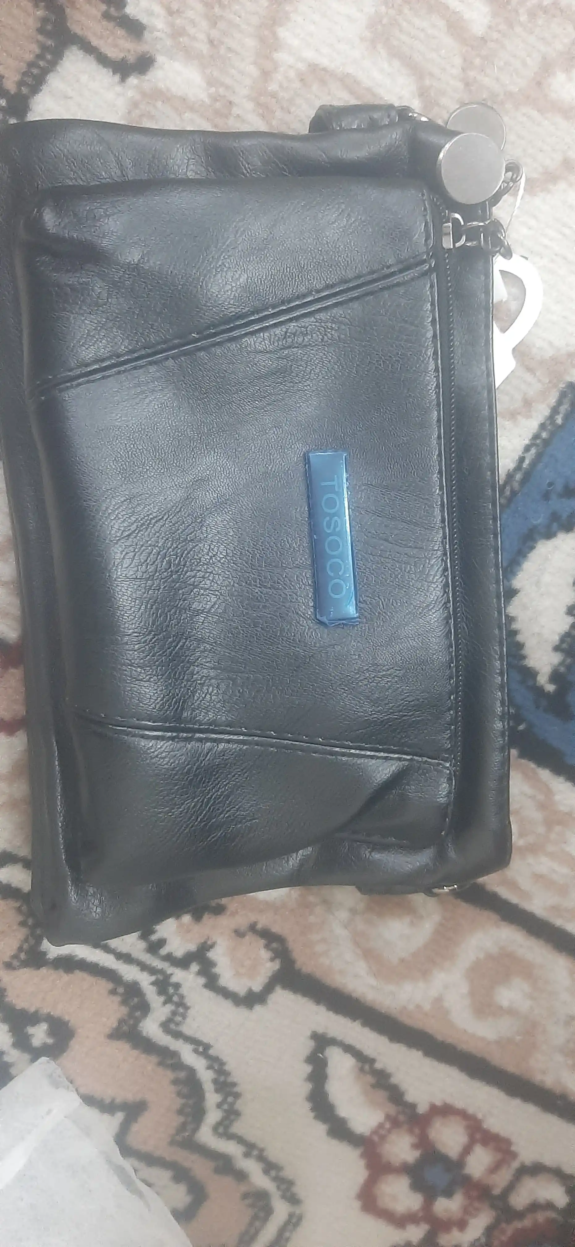 Ayollar sumkasi Louis Vuitton Neverfull uslubida