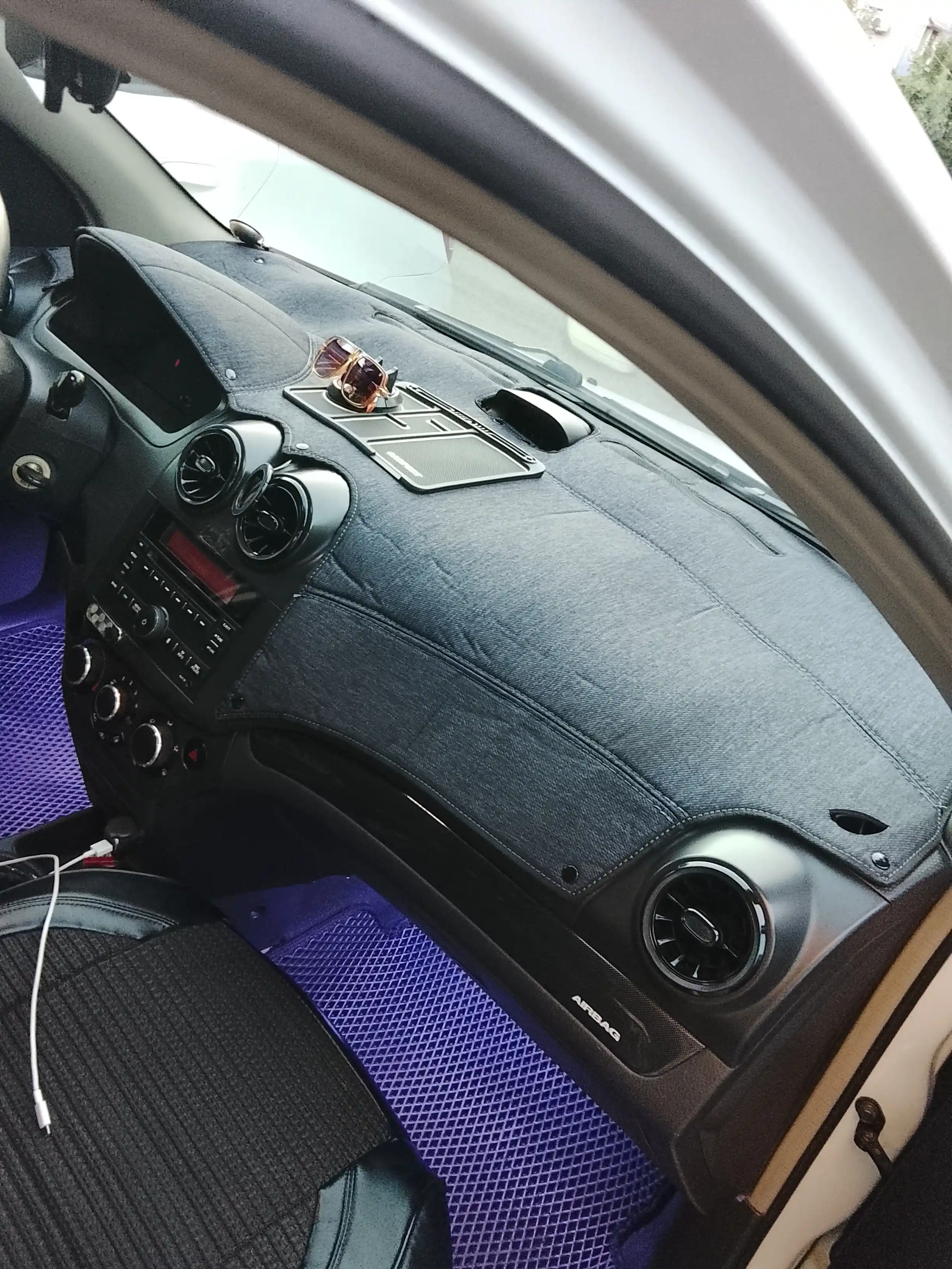 Джинсовые чехлы, коврики, накидки на торпеду автомобиля, Cobalt, Lacetti, Spark