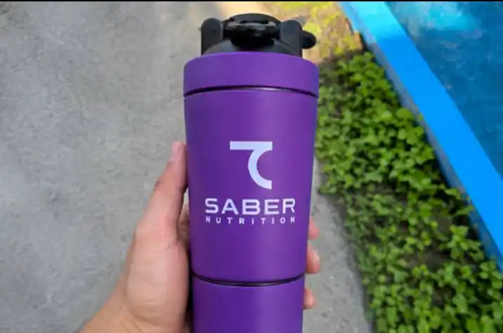 7 SABER stakanli Shaker, metall, 600 ml