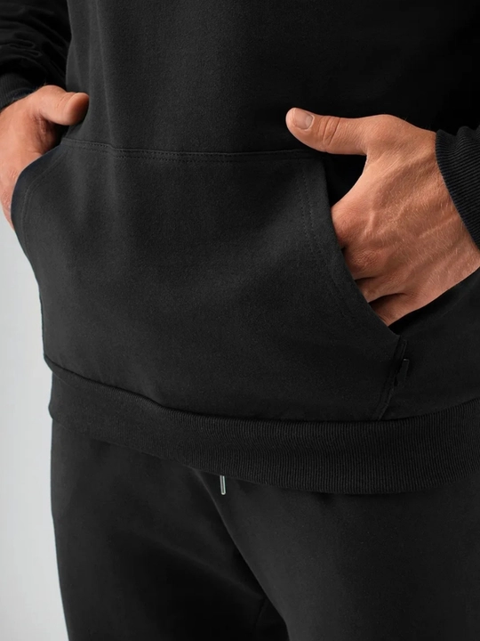 Erkaklar sport kostyumi. Bahor va kuz uchun. Oversize