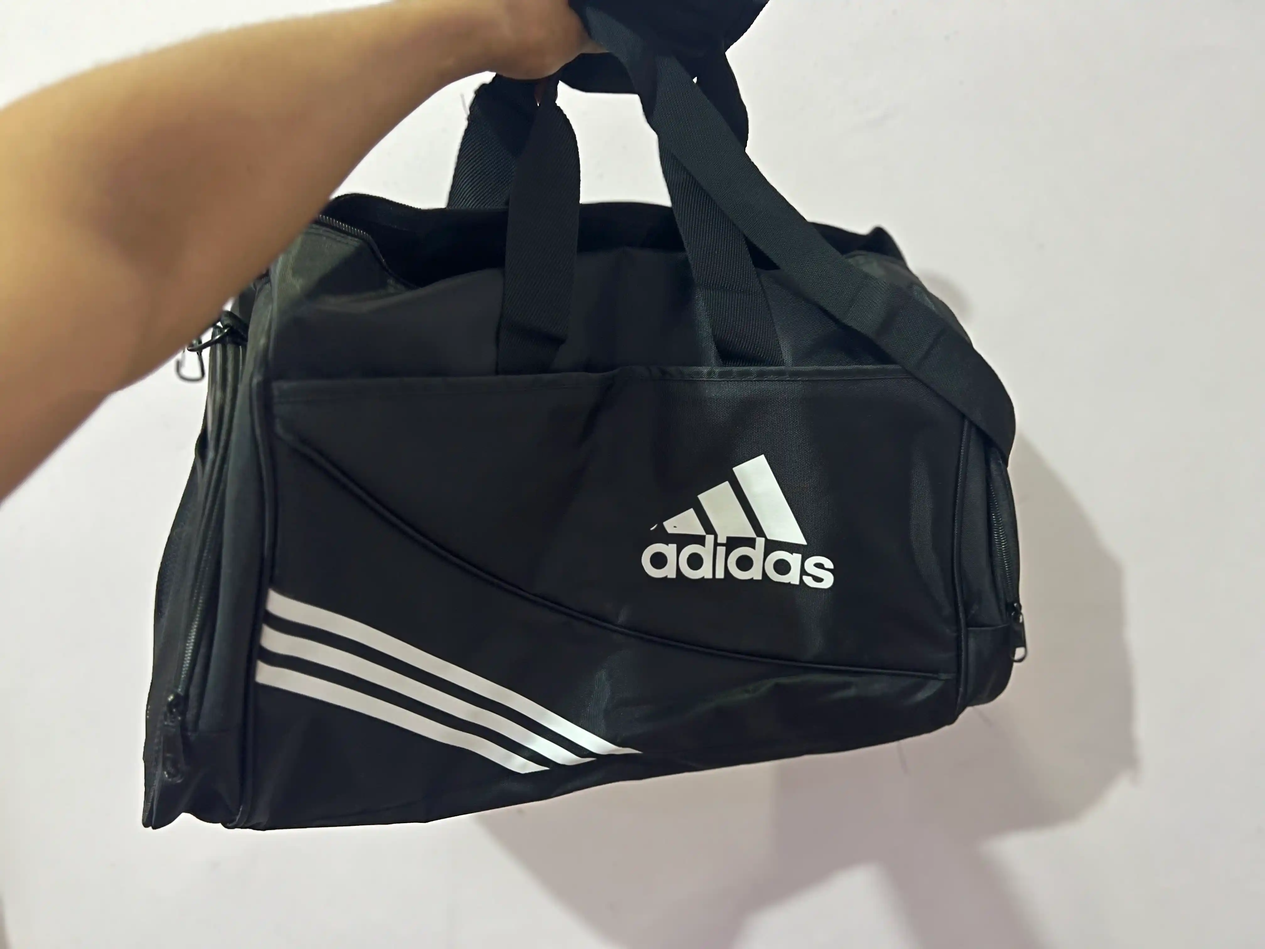 4 xil o'lchamdagi sport sumkasi, kundalik, sayohat va sport mashg'ulotlari uchun