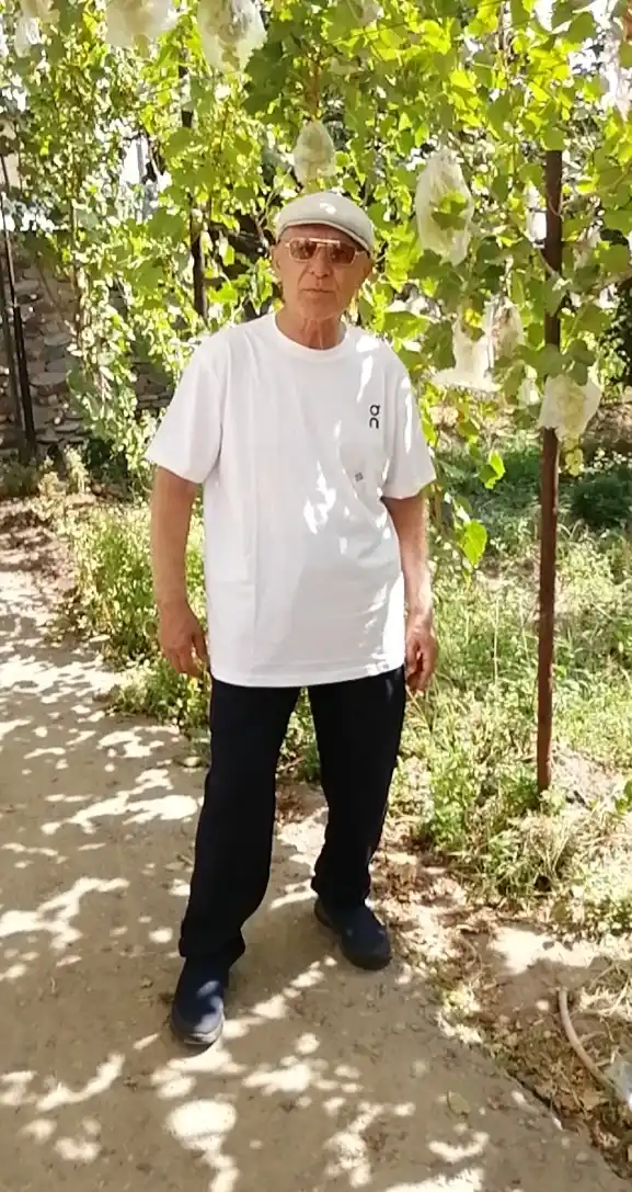 Erkaklar uchun 100% paxtadan to'plam: futbolka va shimlar, kundalik to'plam