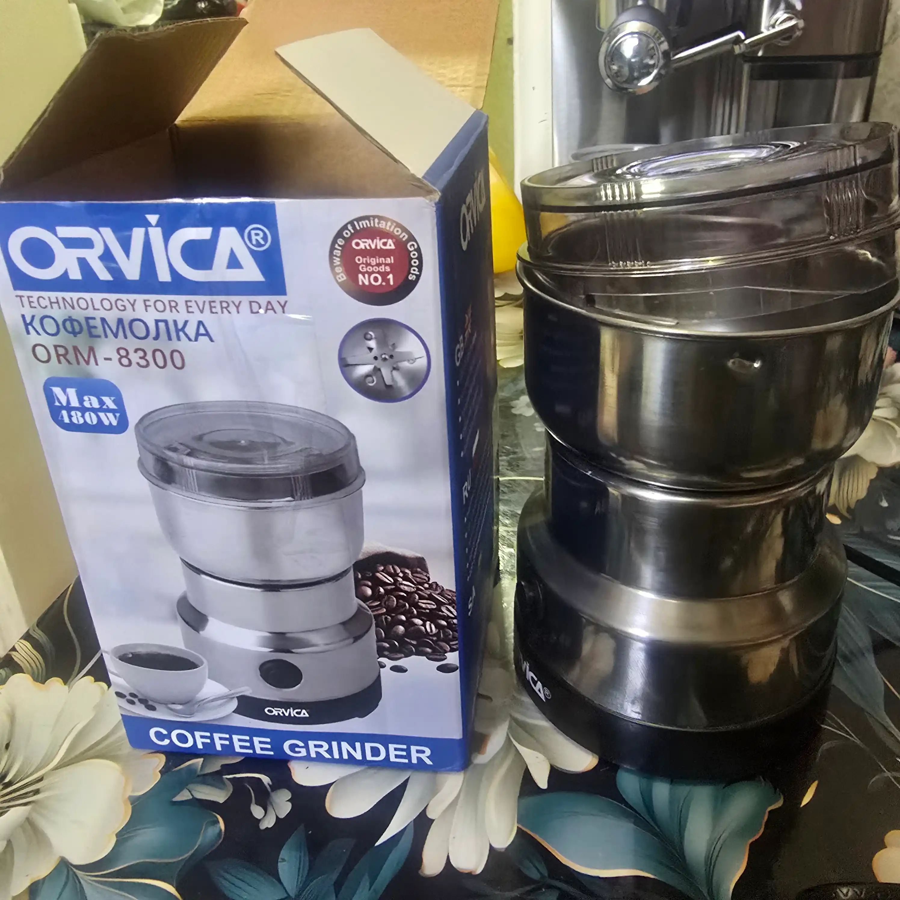 Кофемолка ORVICA ORM-8300H — мощная, компактная и сохраняющая аромат зёрен 