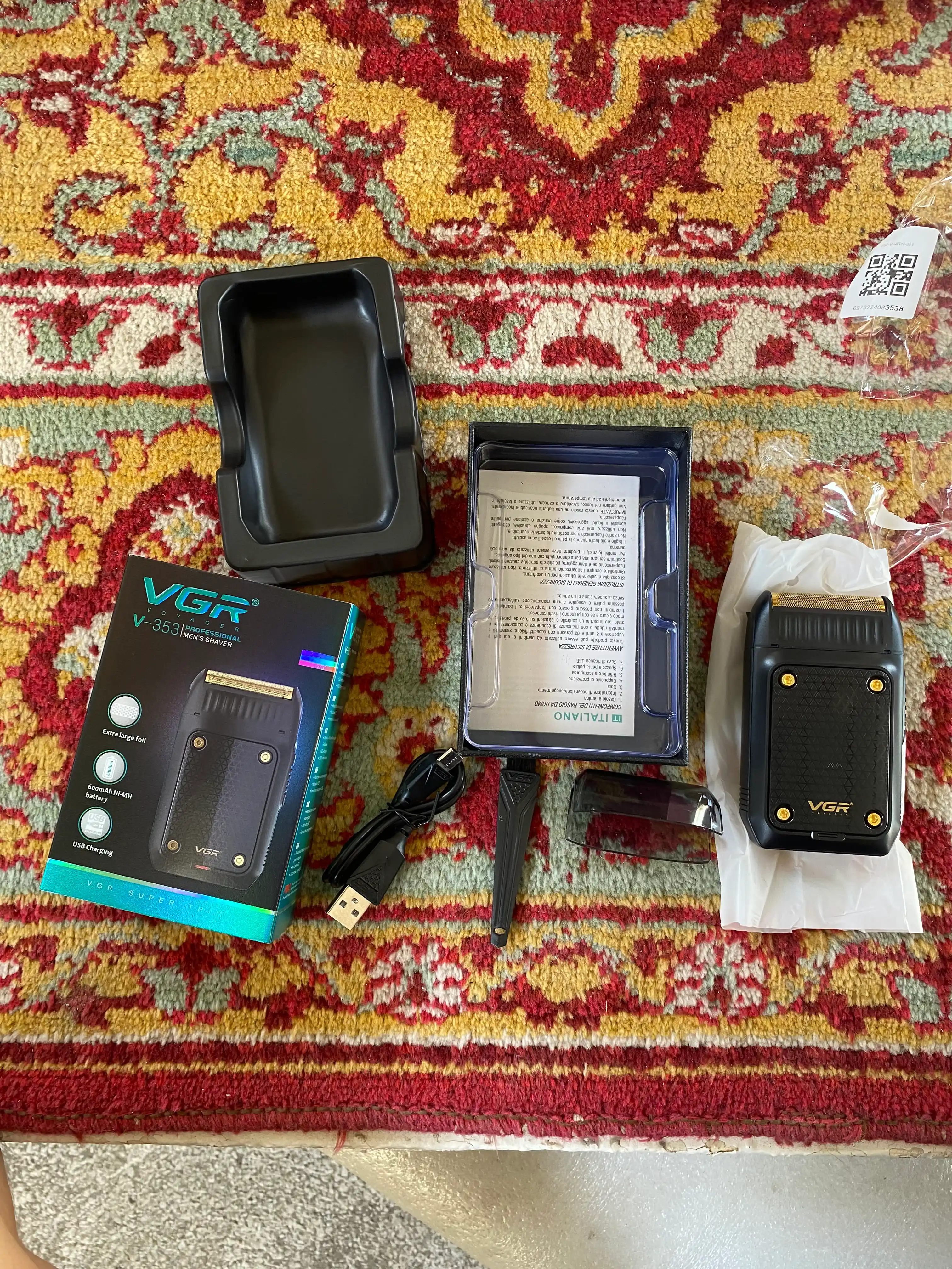 VGR V-353 elektr ustara, o‘rnatilgan trimmer bilan, simsiz portativ sheyver