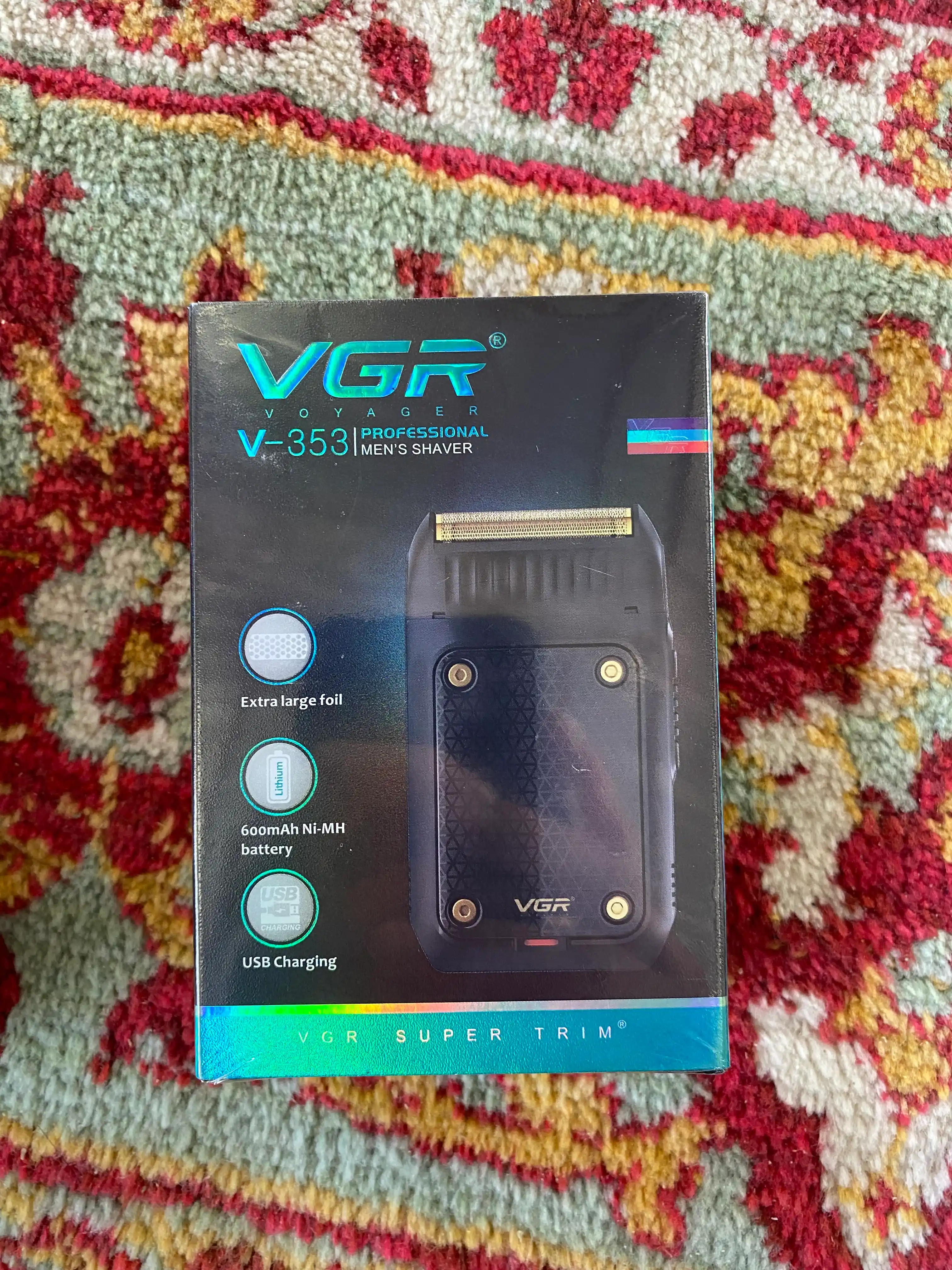 VGR V-353 elektr ustara, o‘rnatilgan trimmer bilan, simsiz portativ sheyver