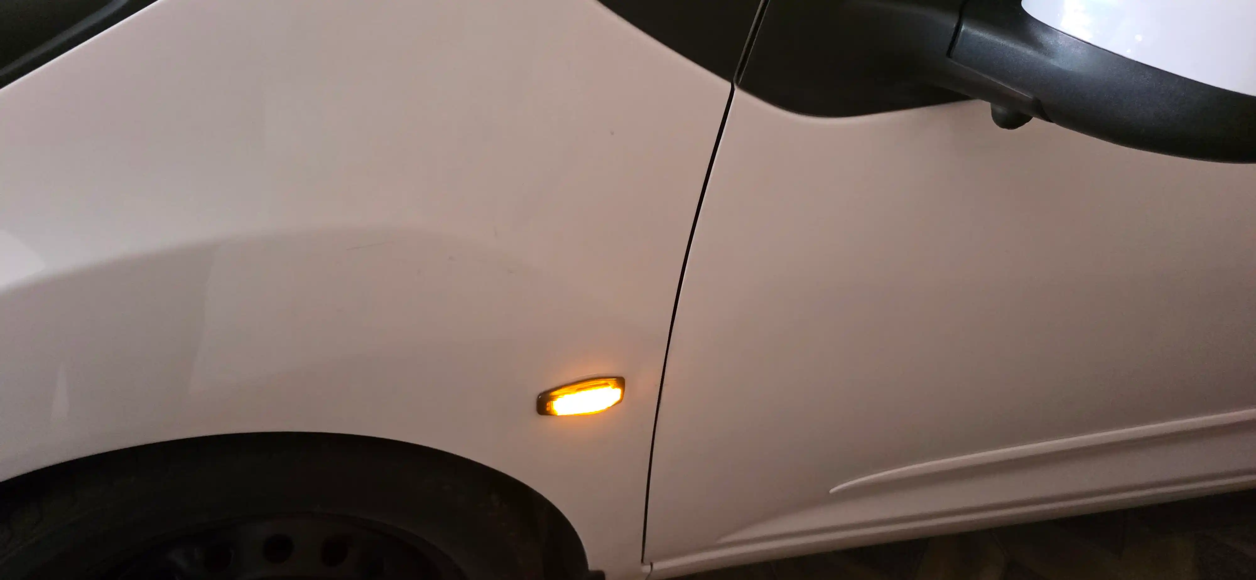 Боковые LED-повторители для Chevrolet Gentra и Lacetti