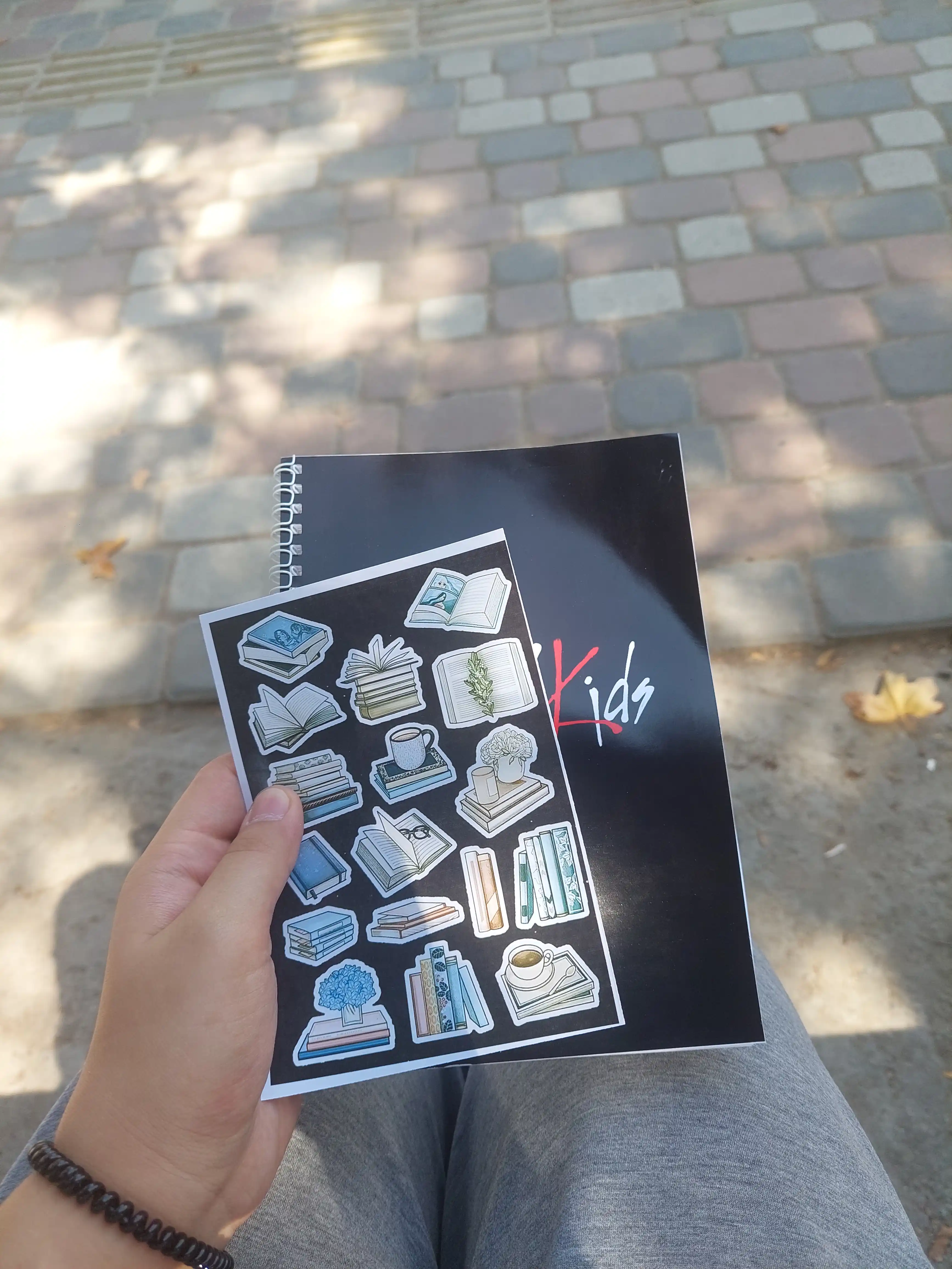 K-POP, Blackpink, BTS, Stray Kids, Bloknot va Planner 2 tasi 1 da - 30 varaqli, 2 bo'limli