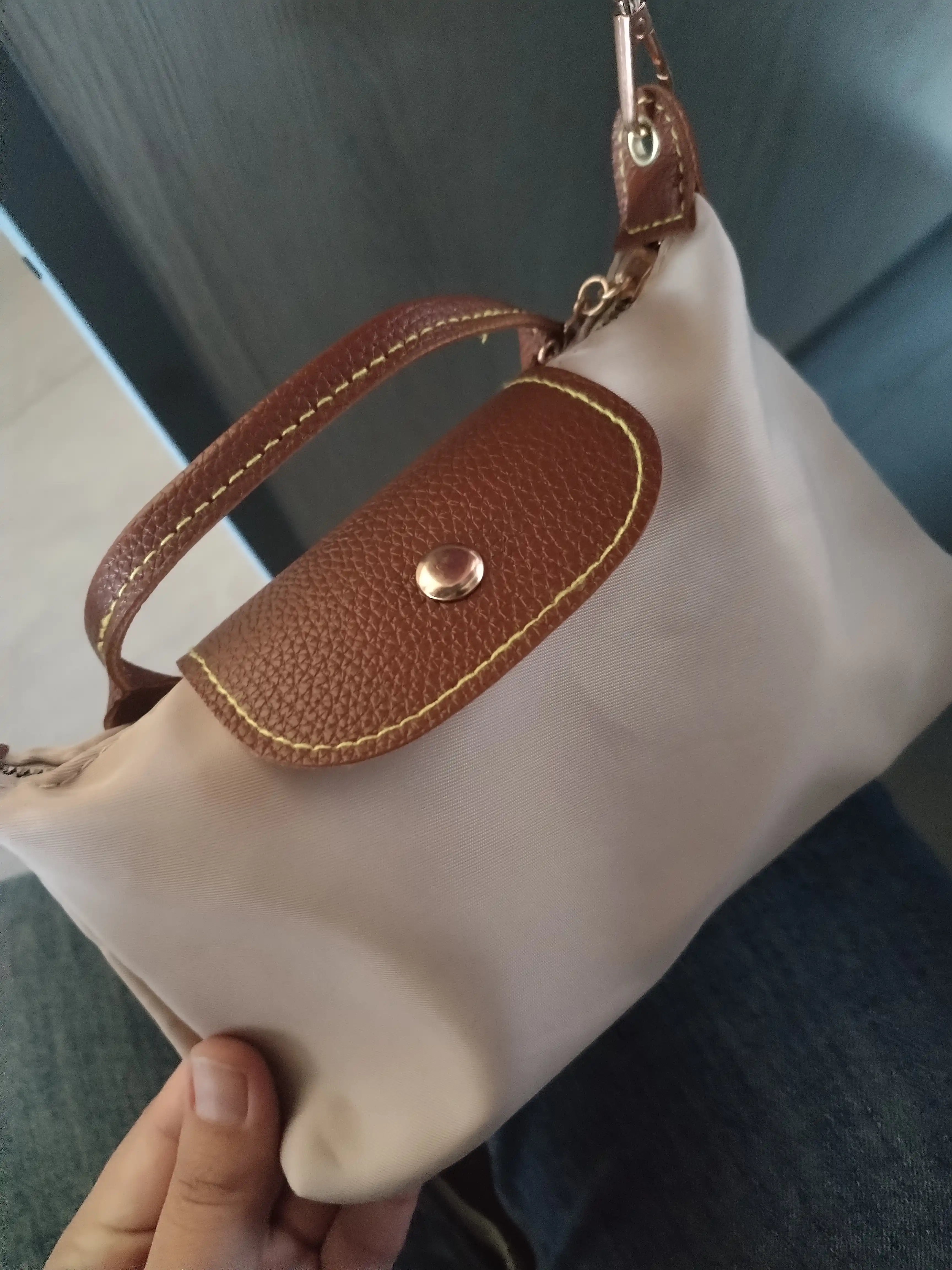 Ayollar uchun mini sumka Longchamp