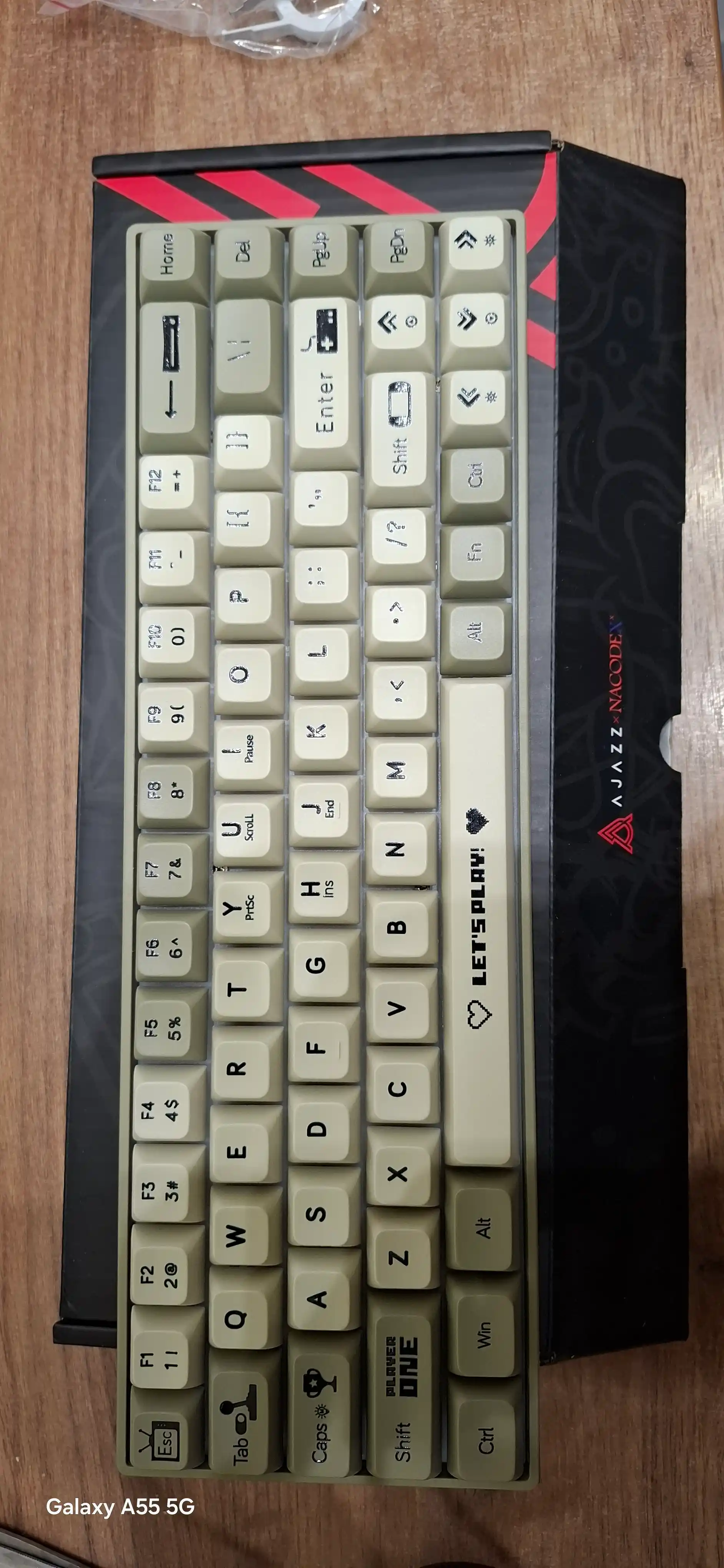 Mexanik Klaviatura AJAZZ AK680, Simli USB Type-C, Mini 68 Tugmali, Hot-Swap, RGB, Oyin
