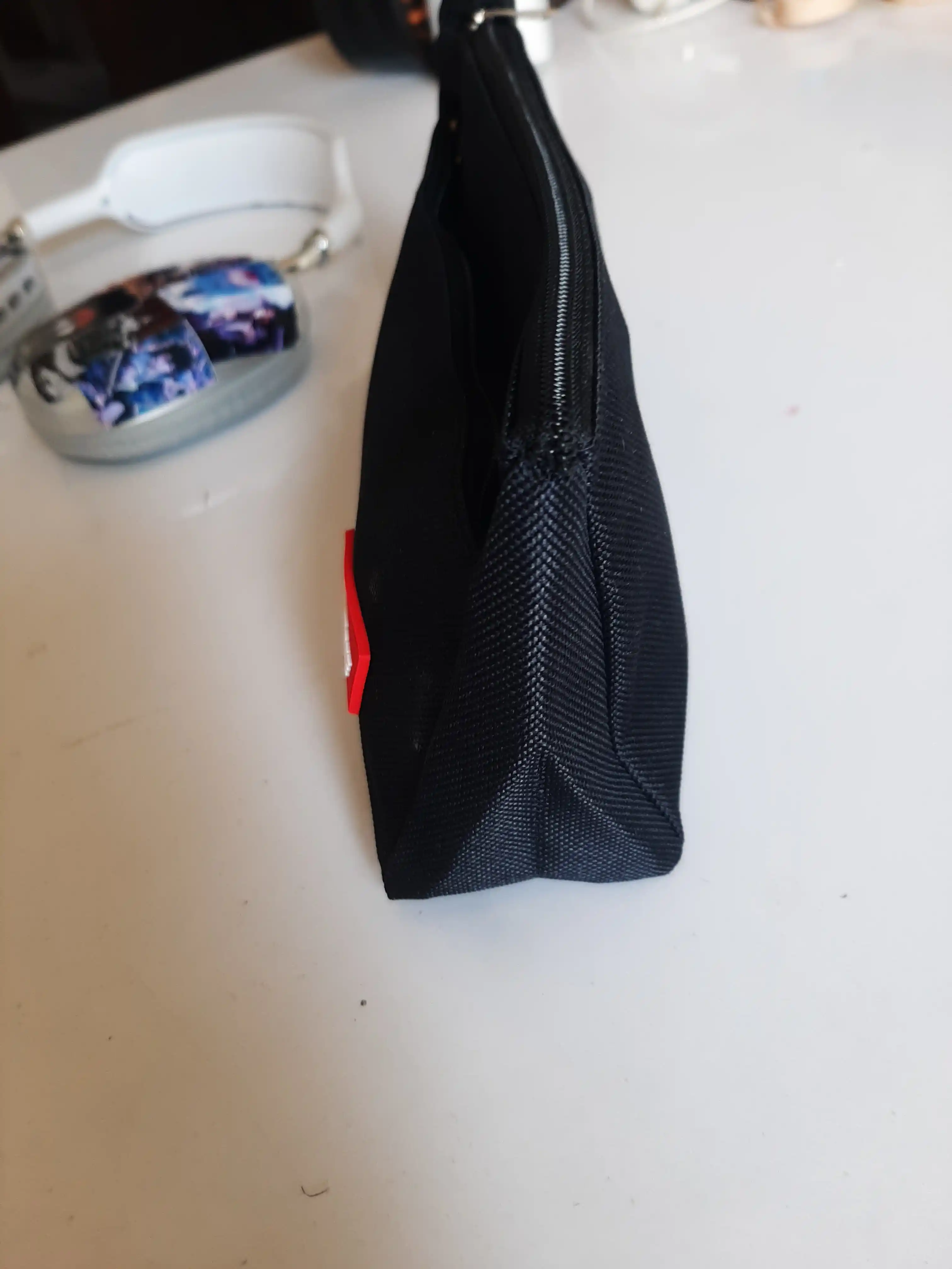 Maktab qalamdoni penal 70+ buyum uchun, Oxford 600D, 2 bo‘limli, telefon sig‘adi