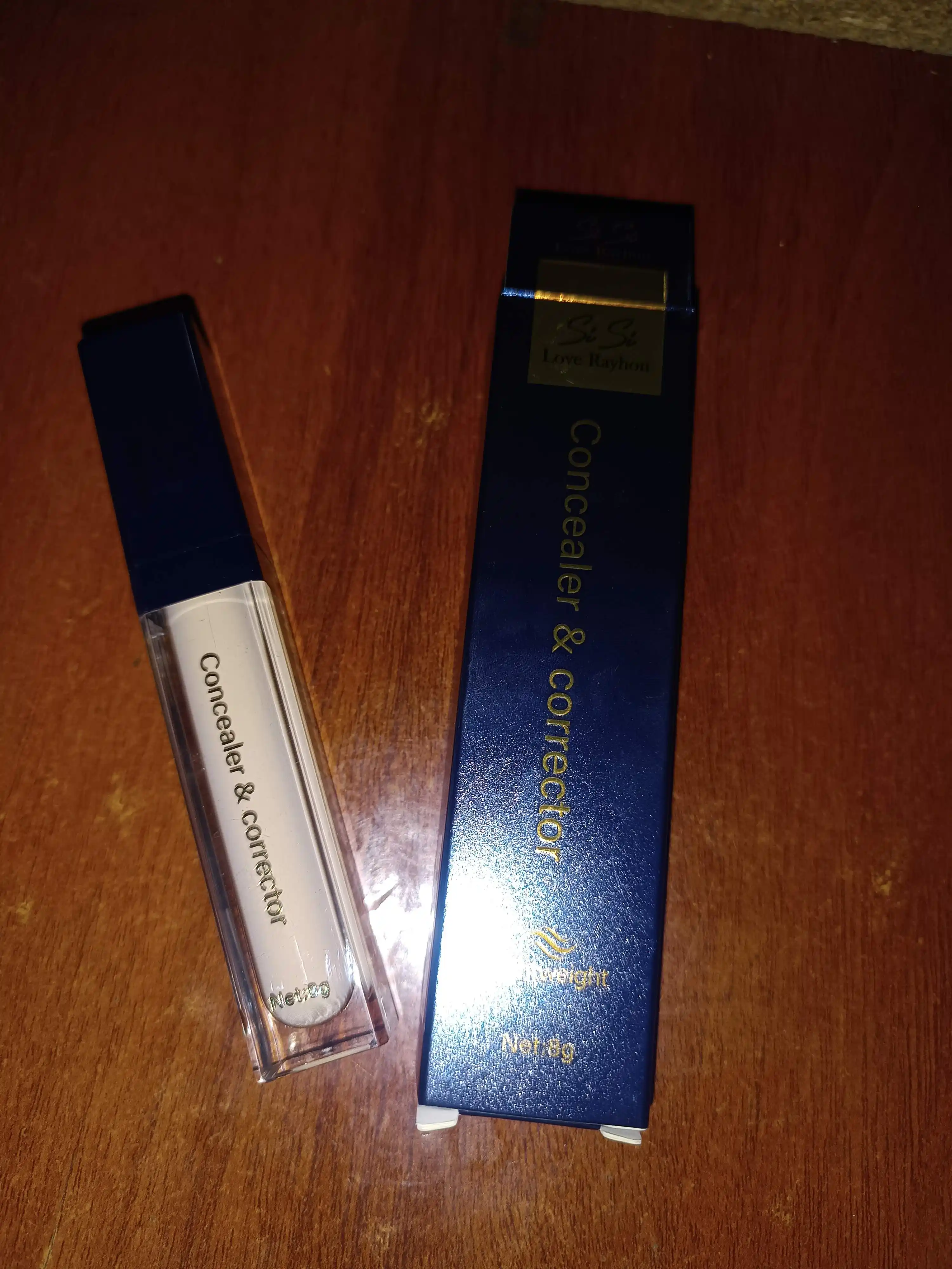 Sisi Love Rayhon Concealer & Corrector Lightweight yuz uchun konsiler
