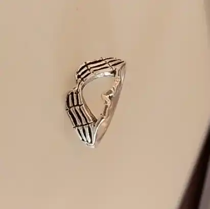 Кольцо “Skeleton Heart”, Сердце из костей