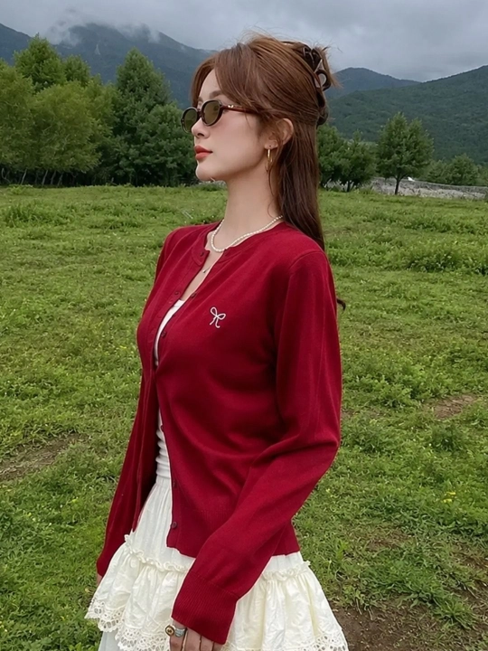 Ayollar sviteri, standart o'lcham, mayin yupqa mato, kuz mavsumi uchun mos