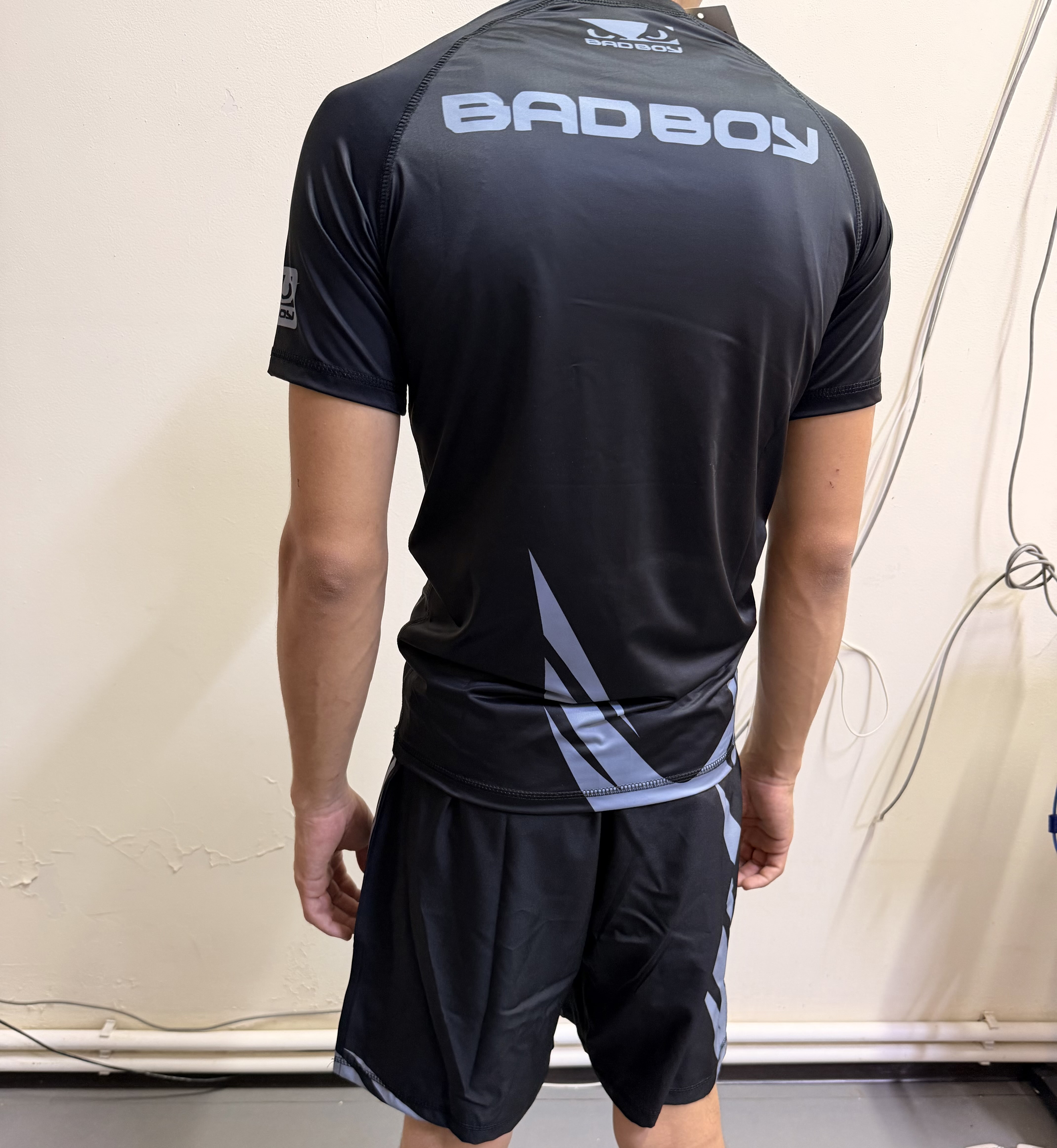 MMA, greppling va mashg‘ulotlar uchun RDX MMA World rashgard va shortiklari