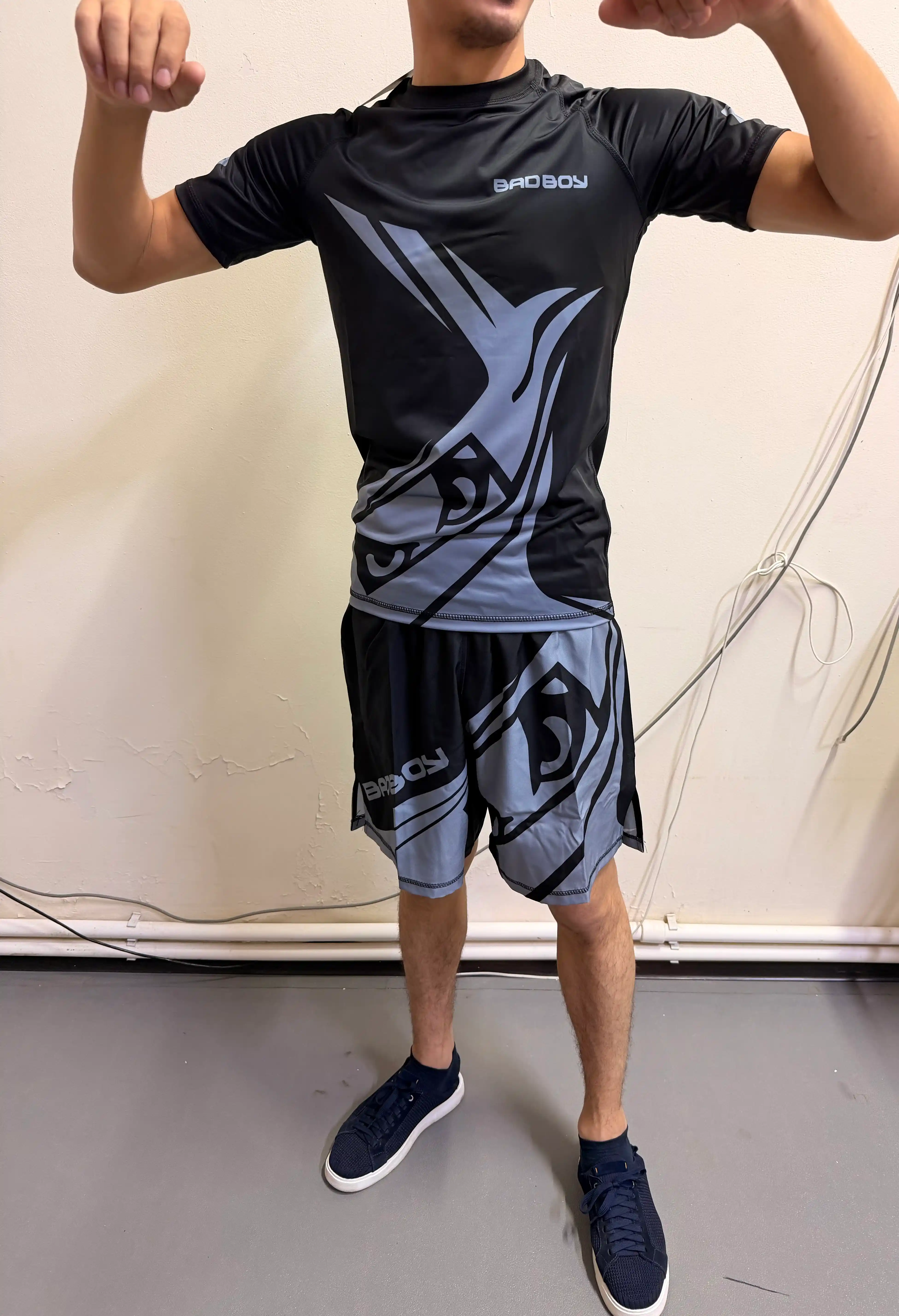 MMA, greppling va mashg‘ulotlar uchun RDX MMA World rashgard va shortiklari