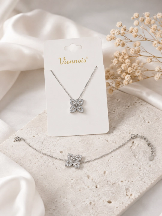 Viennois ayollar uchun kapalak dizaynli zanjir va bilaguzuk to‘plami