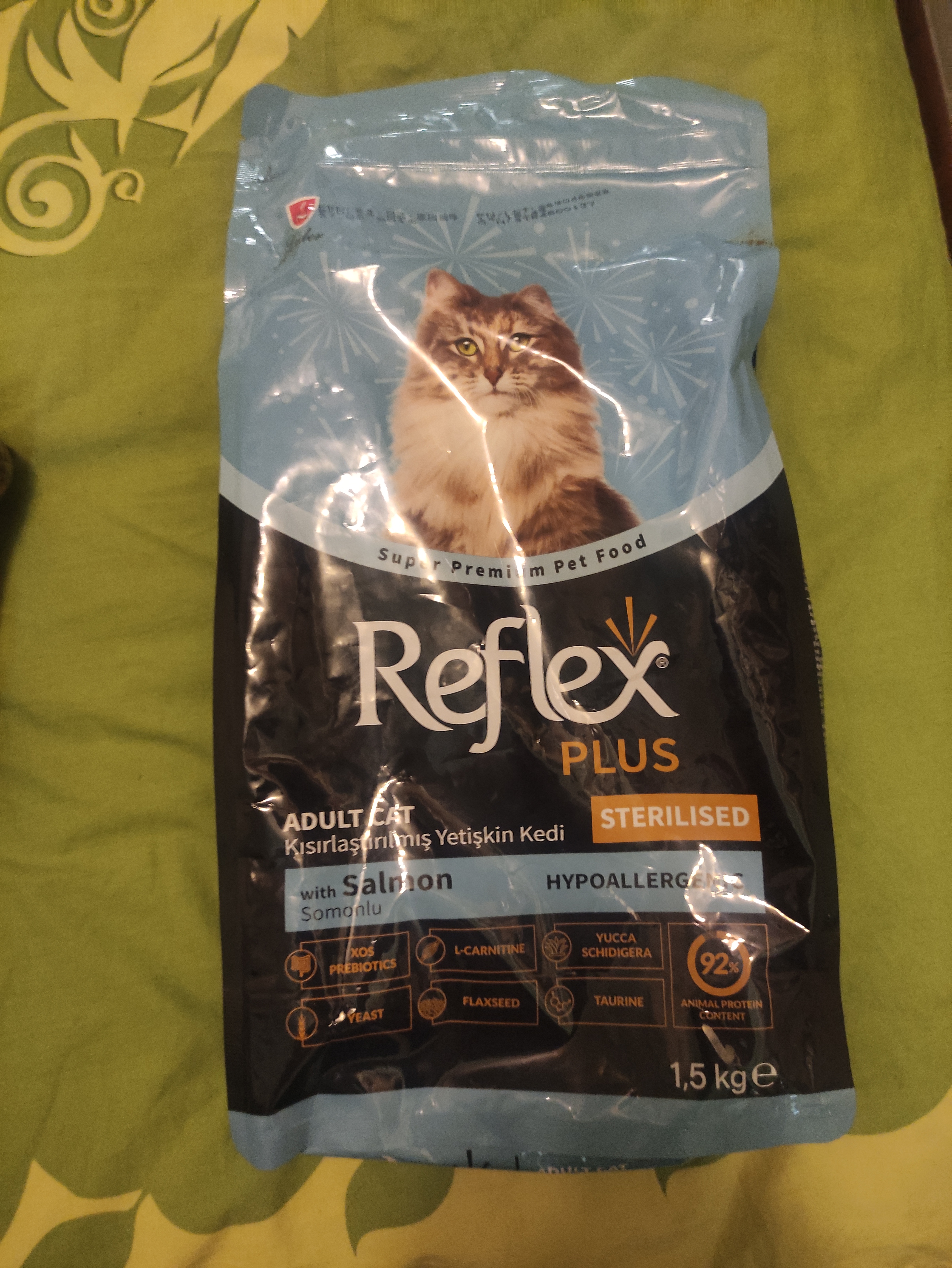 Reflex Plus Sterilised Salmon, mushuklar uchun lososli quritilgan ovqat, 1.5 kg