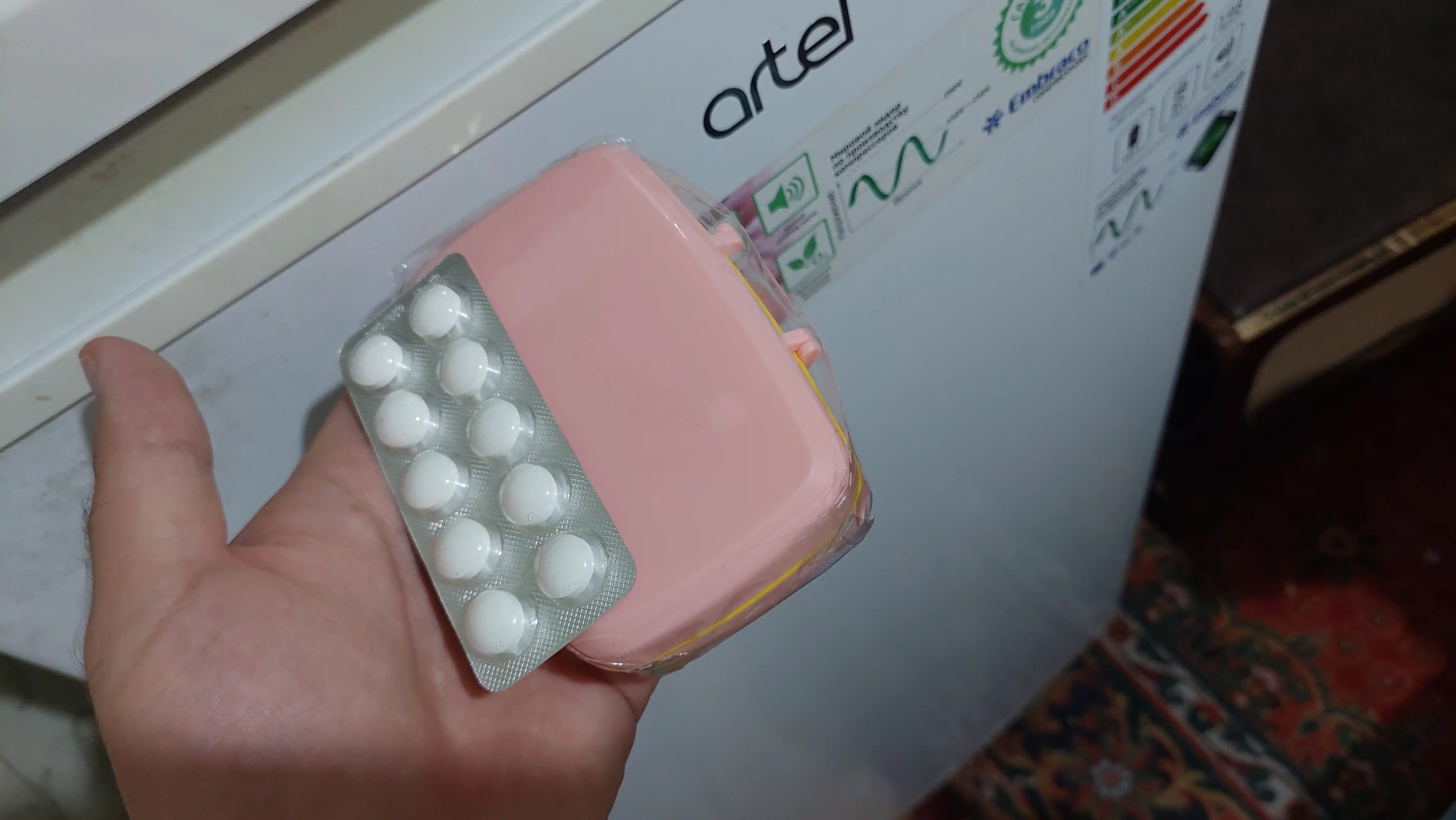 Dori idish haftalik portativ organayzer, dori-darmon qutisi, pillbox konteyner, 6 katakli