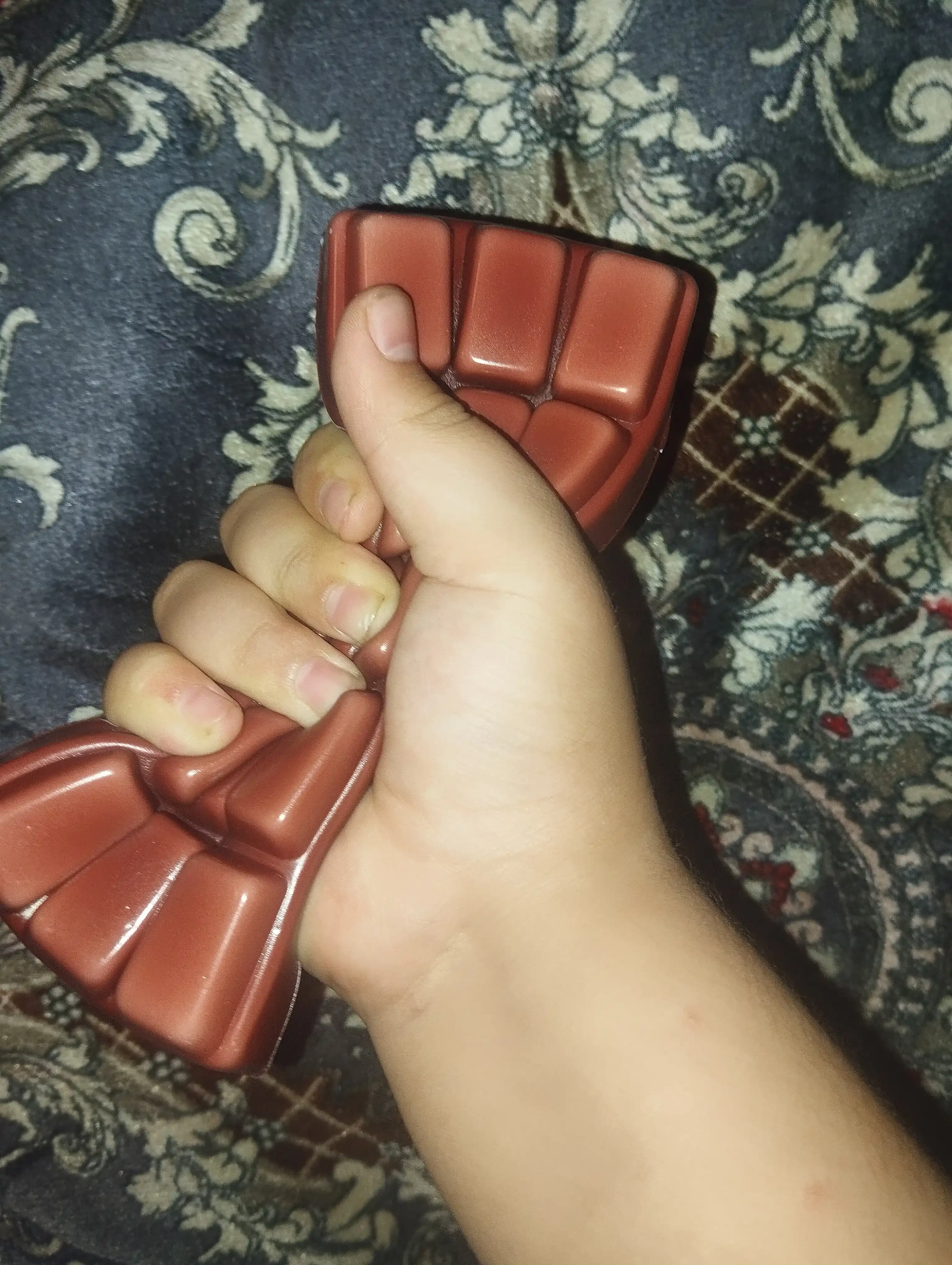 Skvish stressga qarshi shokolad, yumshoq o‘yinchoq skvish