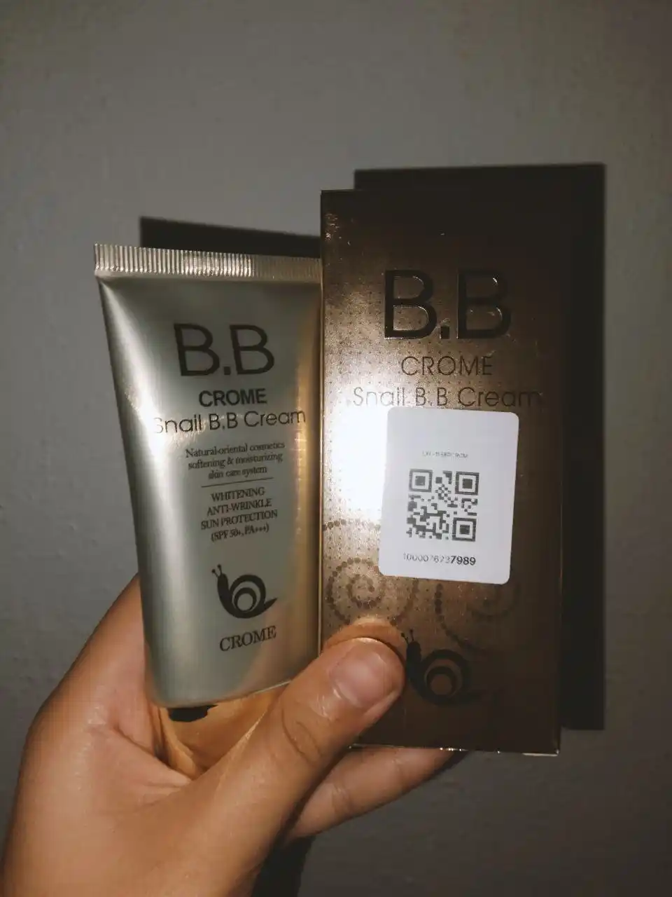 CROME SNAIL SPF50 BB-kremi, makiyaj uchun ko‘p funksiyali oqartiruvchi asos, 50 ml