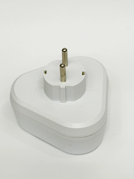 Troynik, 3 rozetkali tarmoqli ajratgich yerga ulanishli, 16A 3500W adapter