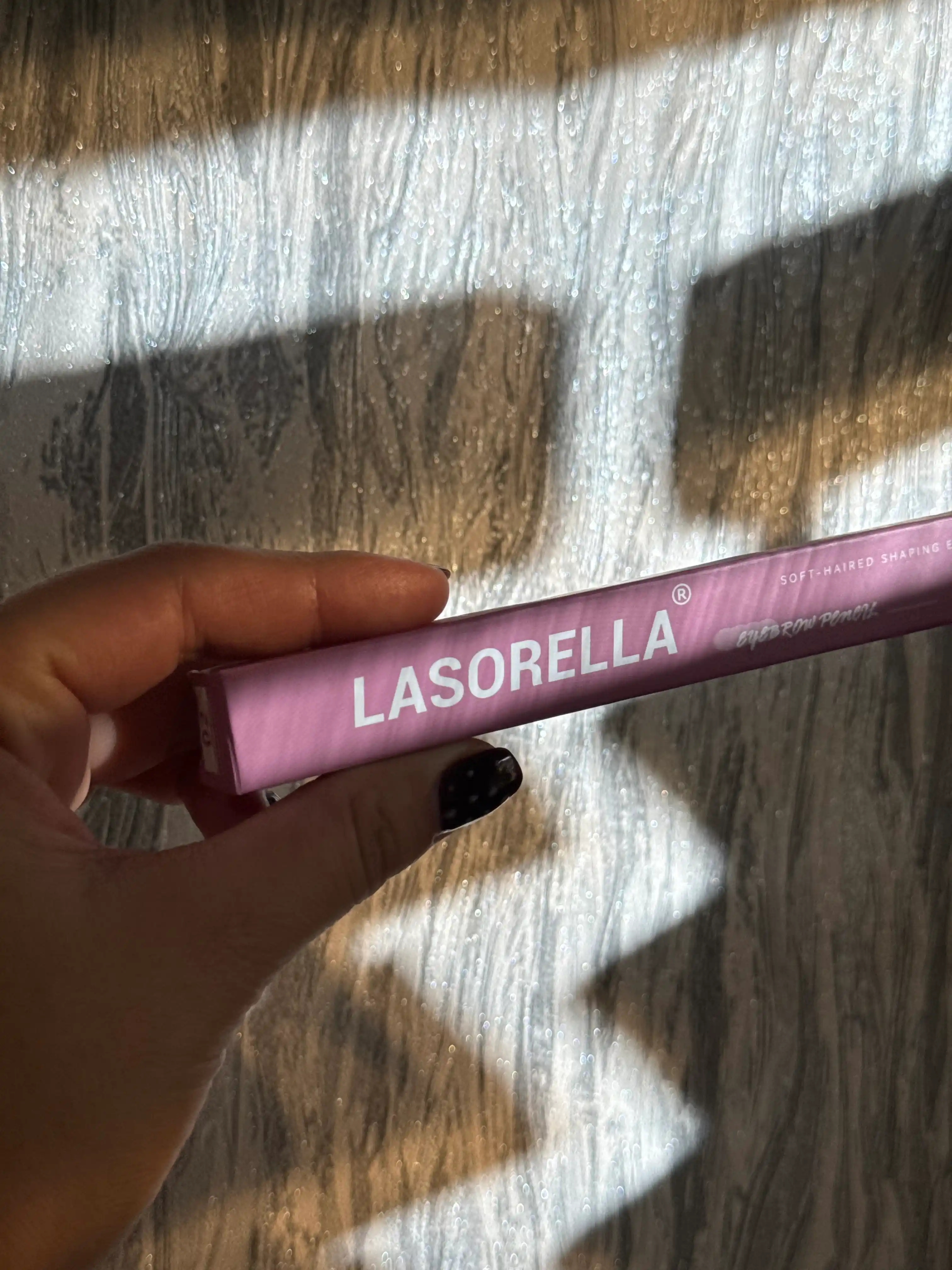 Lab va qosh qalam, avtomatik, Lasorella cho‘tkasi bilan