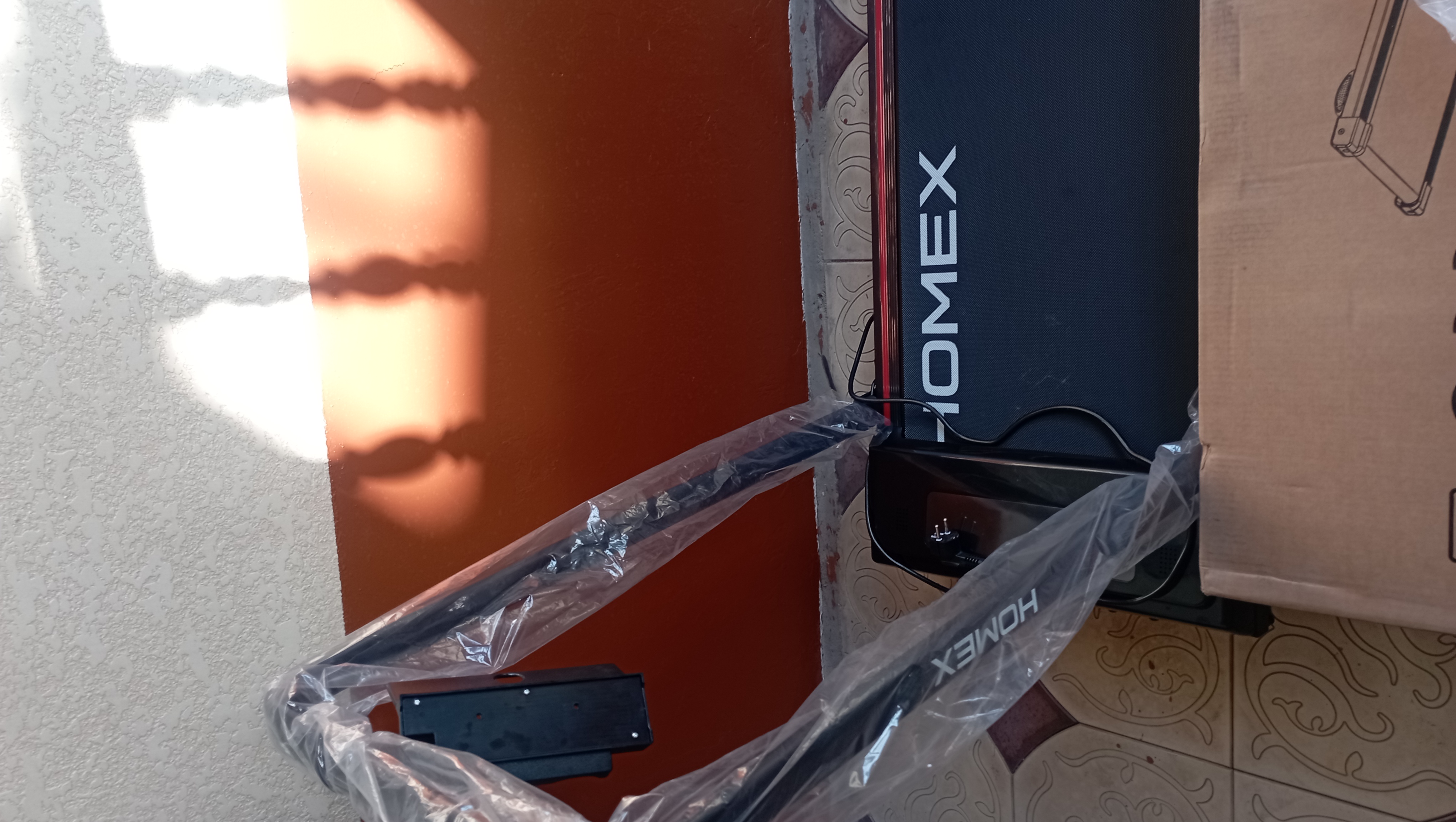 Yugurish yo‘lagi HOMEX H7, 120 kg gacha, elektr, yig‘iladigan